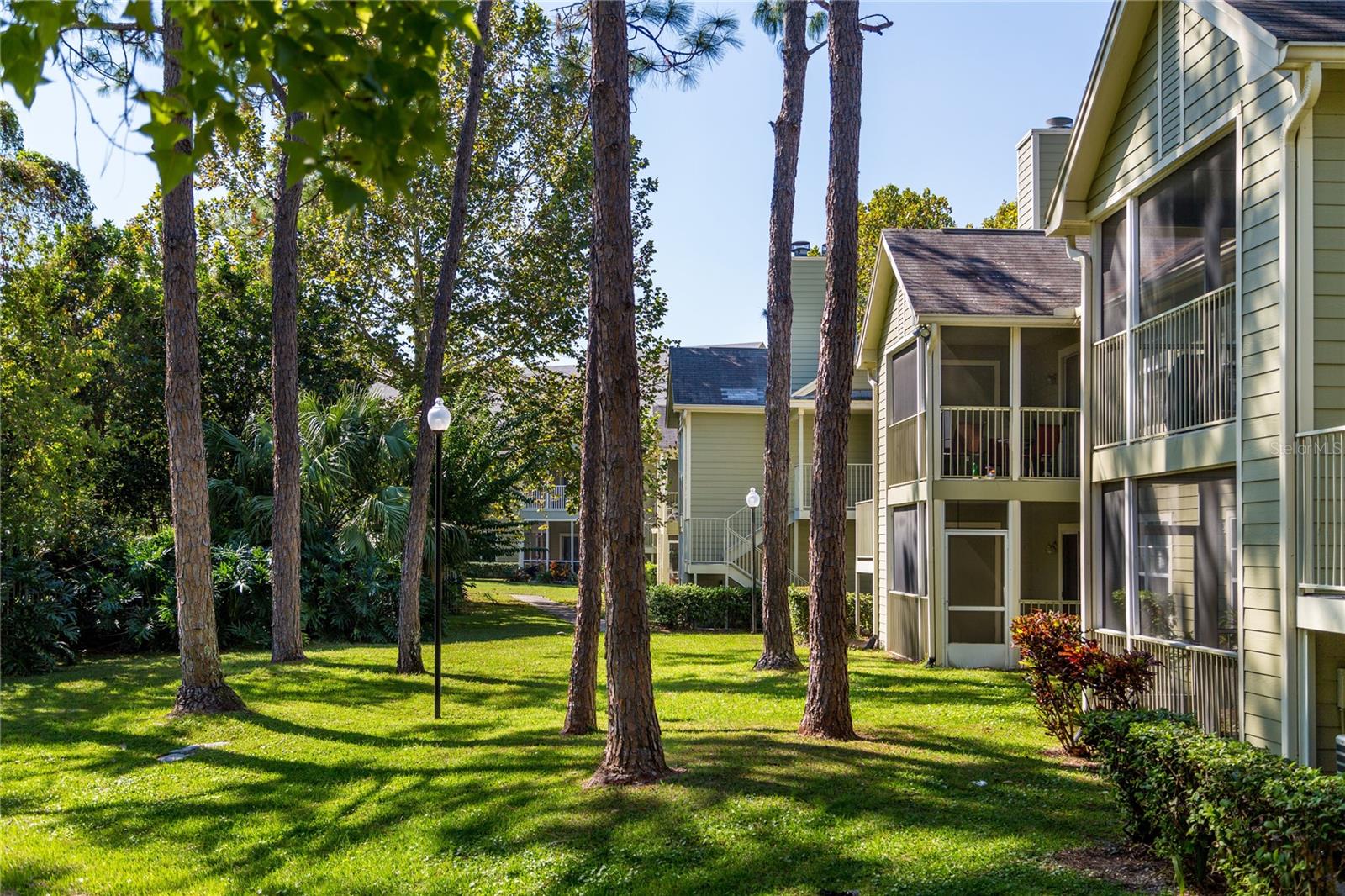 Image 13 of 19 For 3717 Lake Orlando Parkway 07