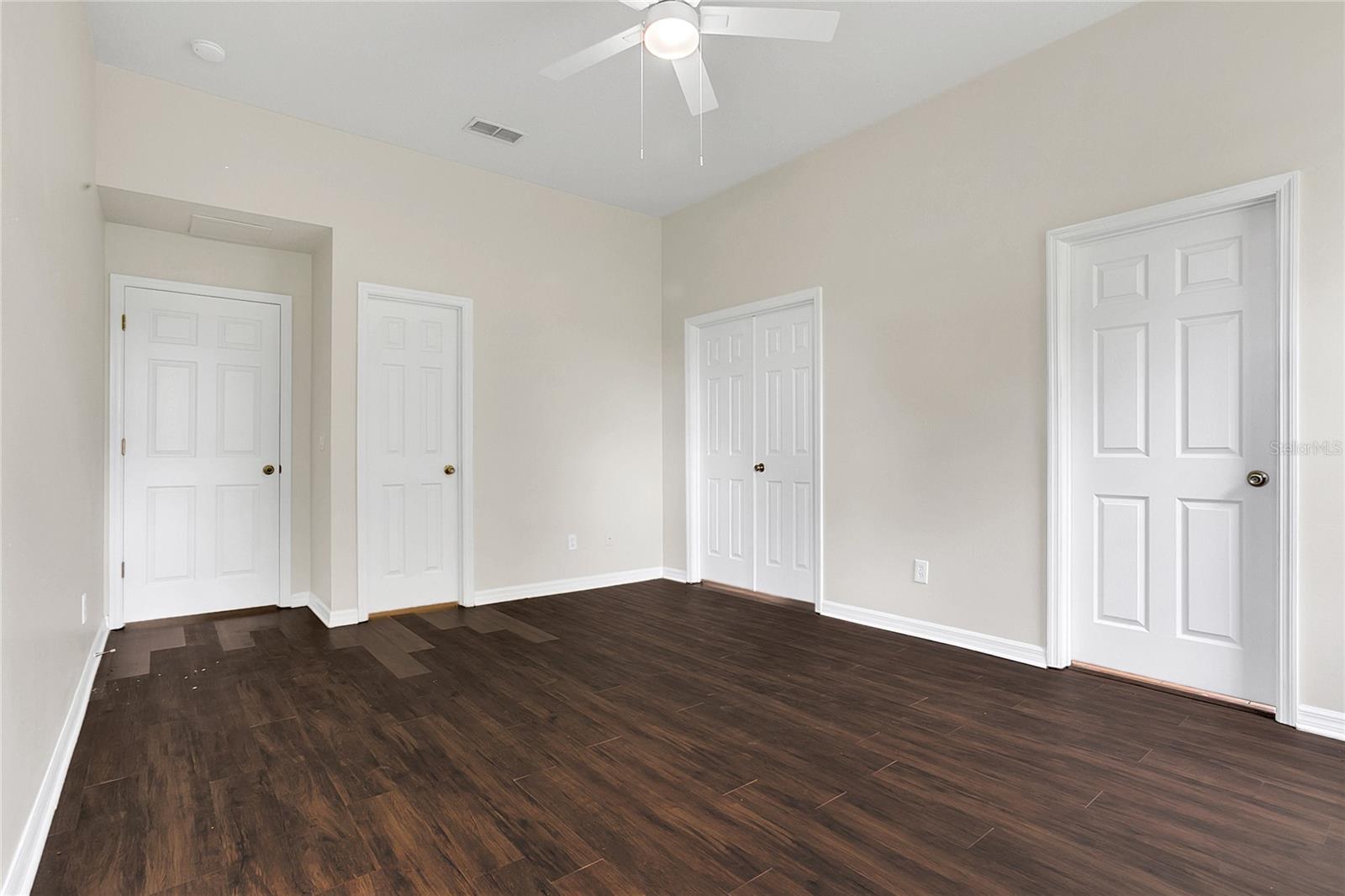 Image 12 of 37 For 33500 Terragona Drive