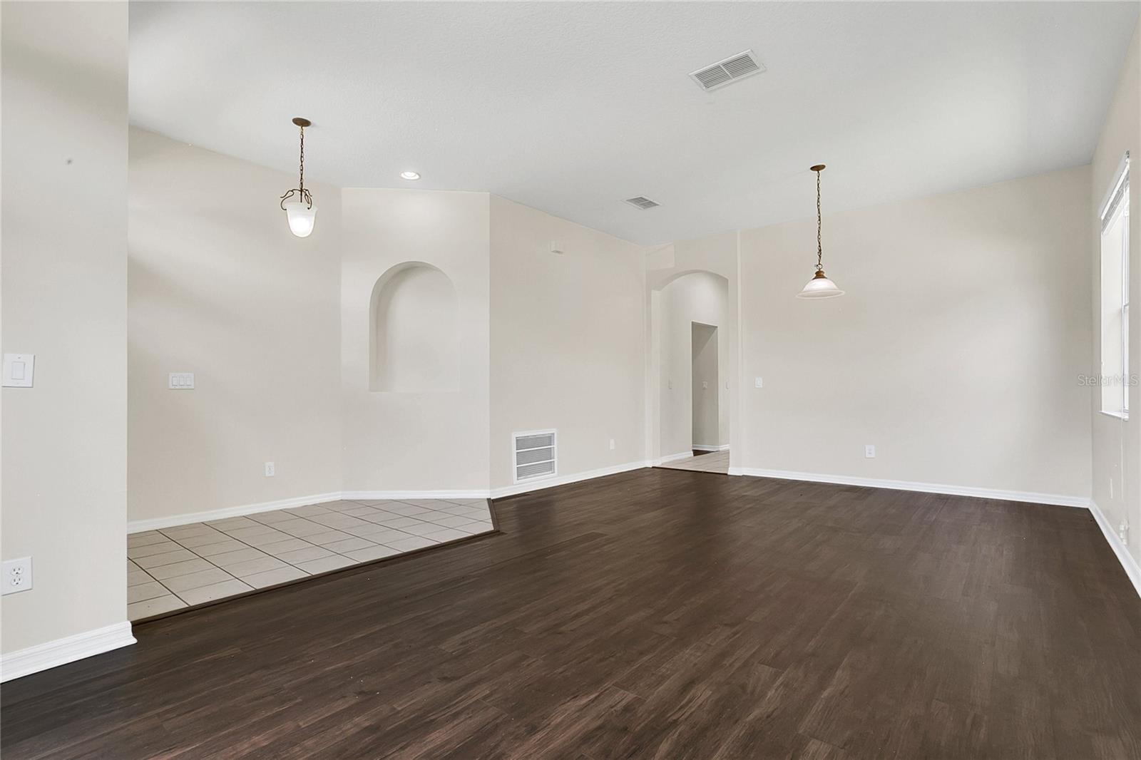 Image 4 of 37 For 33500 Terragona Drive