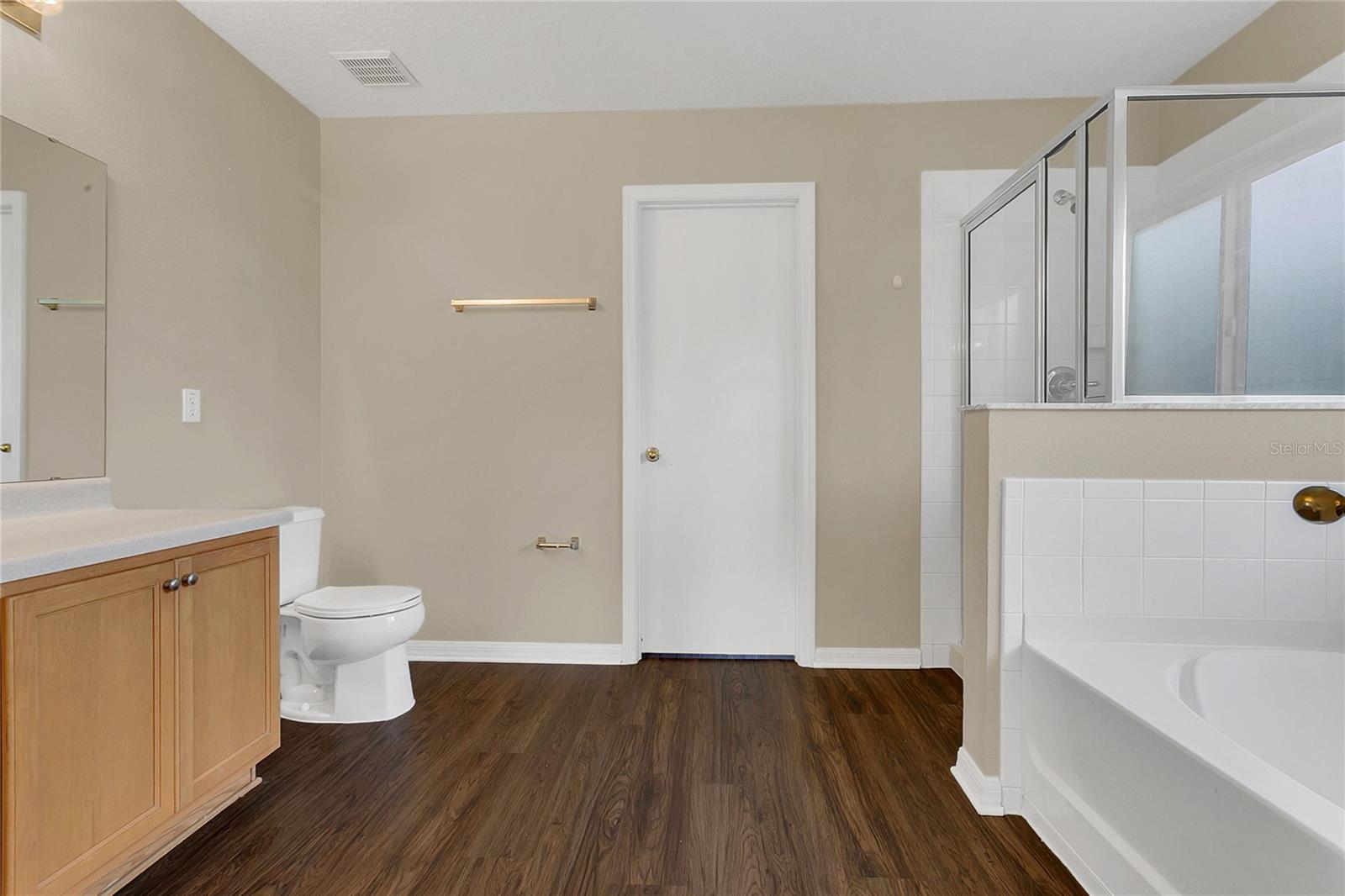 Image 11 of 34 For 1612 Redfin Drive