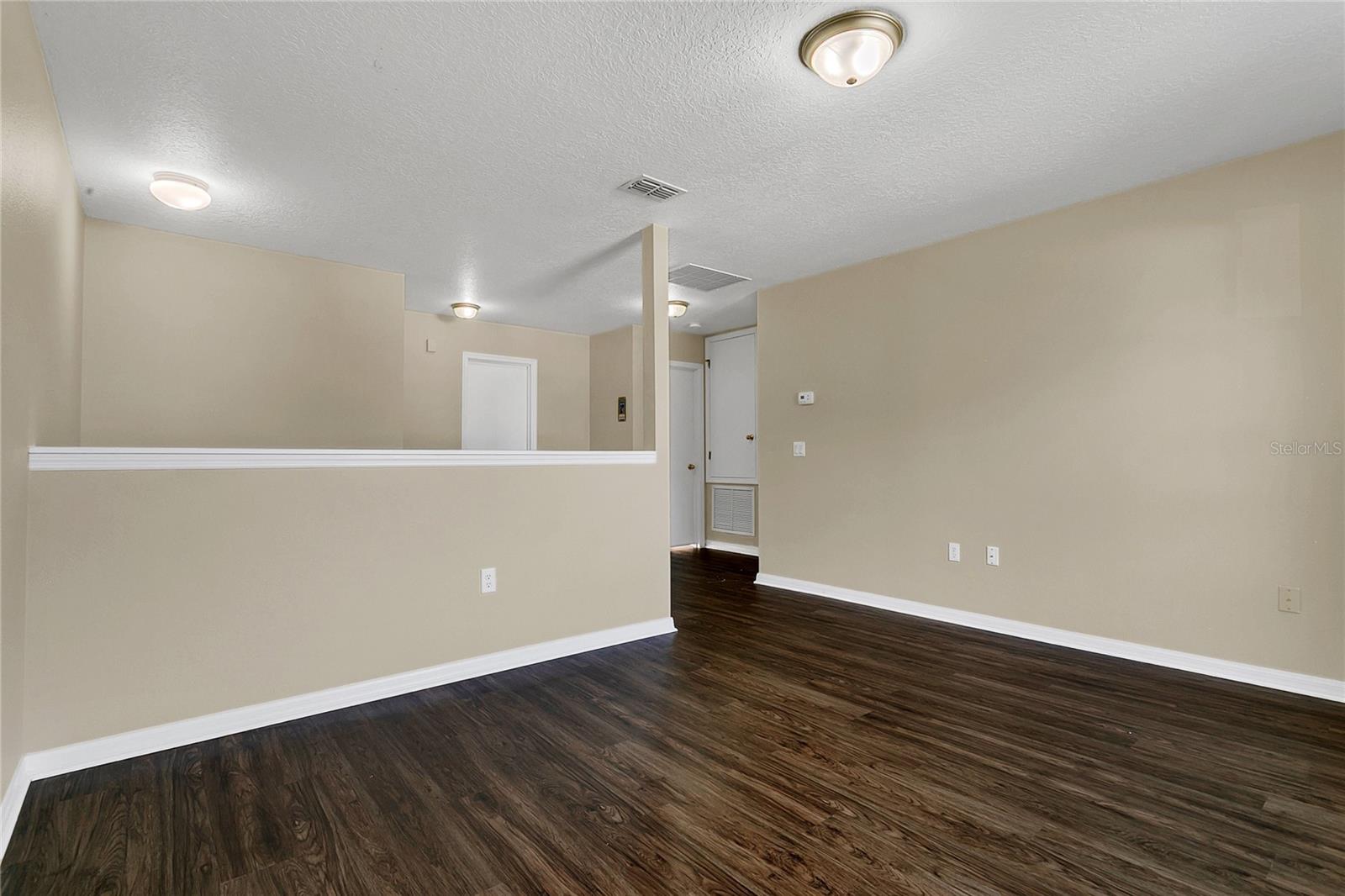 Image 19 of 34 For 1612 Redfin Drive