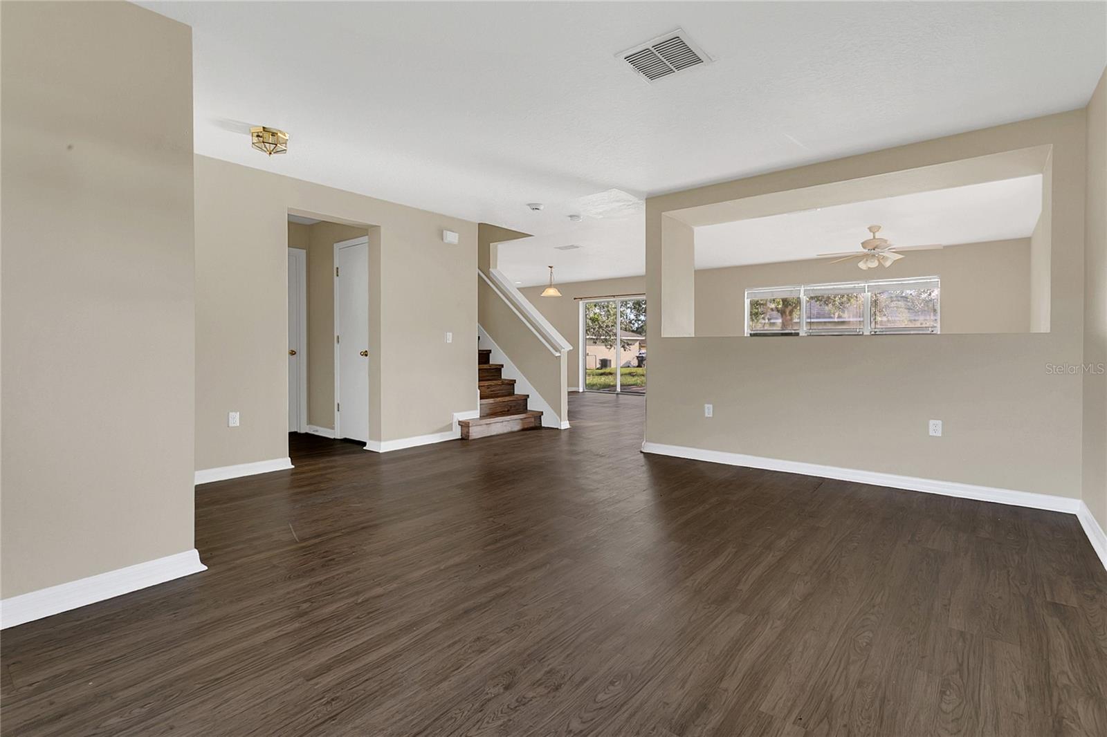 Image 2 of 34 For 1612 Redfin Drive