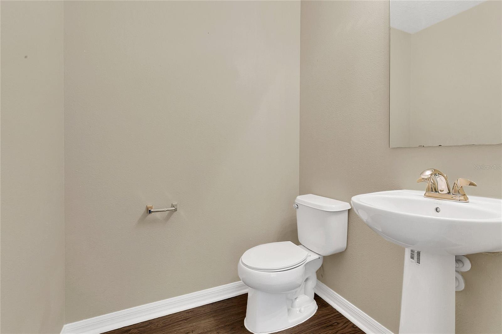 Image 24 of 34 For 1612 Redfin Drive