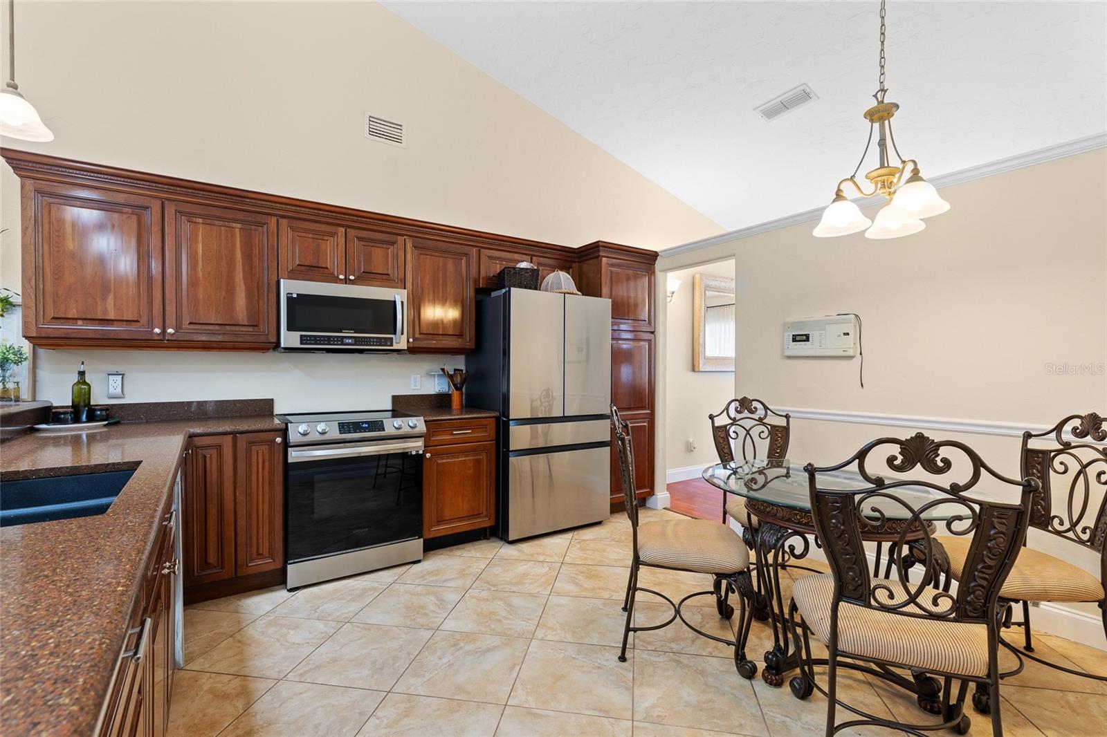 Image 15 of 45 For 1606 Burryport Drive