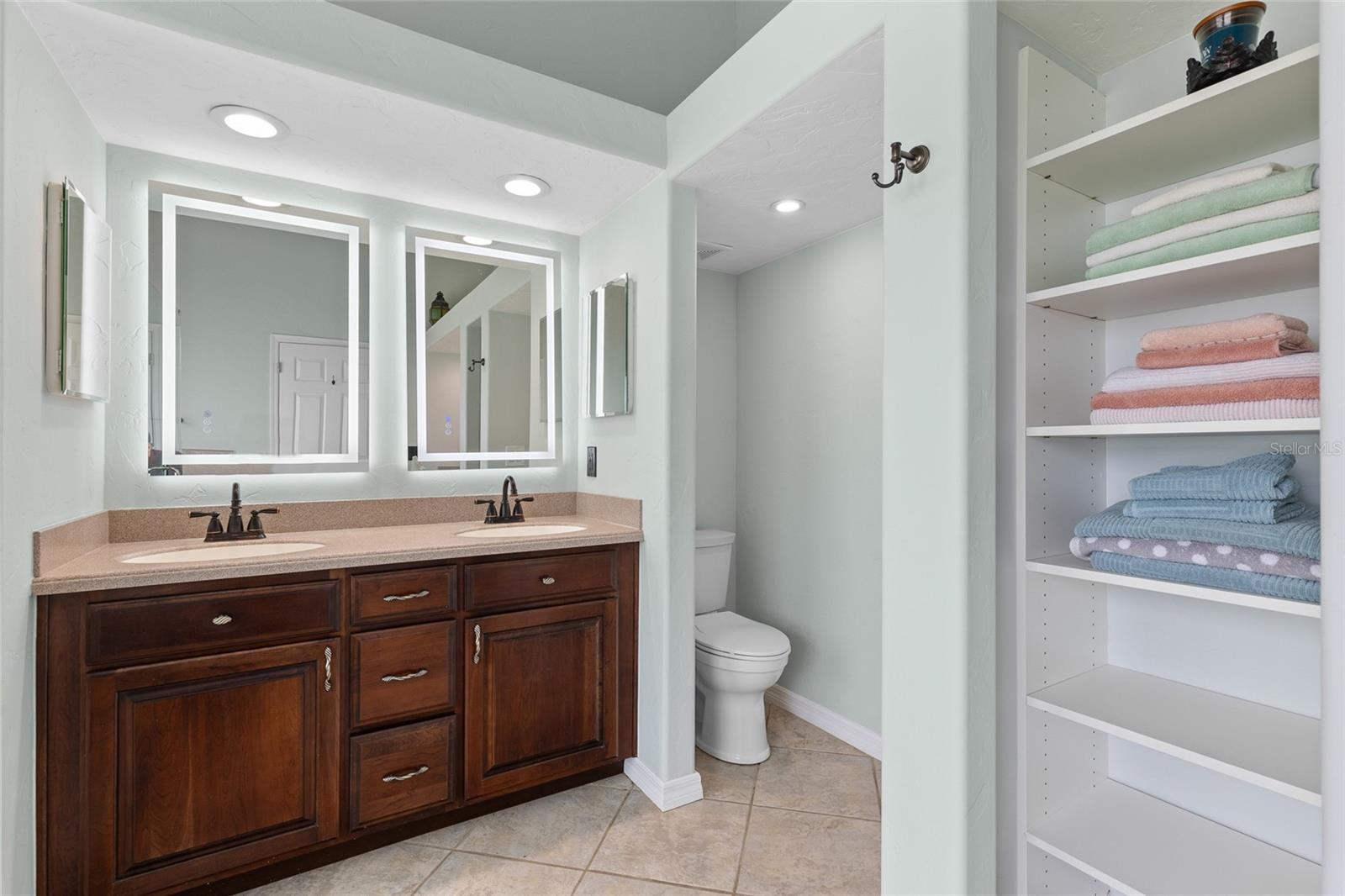 Image 20 of 45 For 1606 Burryport Drive