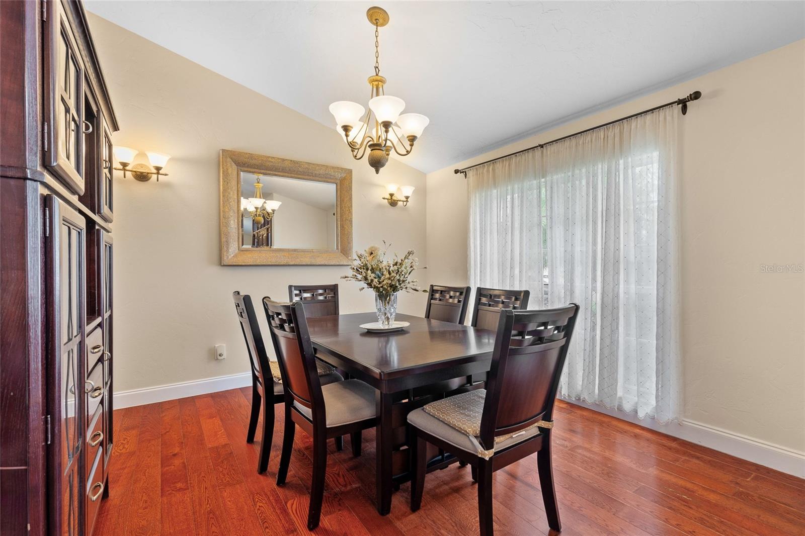 Image 5 of 45 For 1606 Burryport Drive