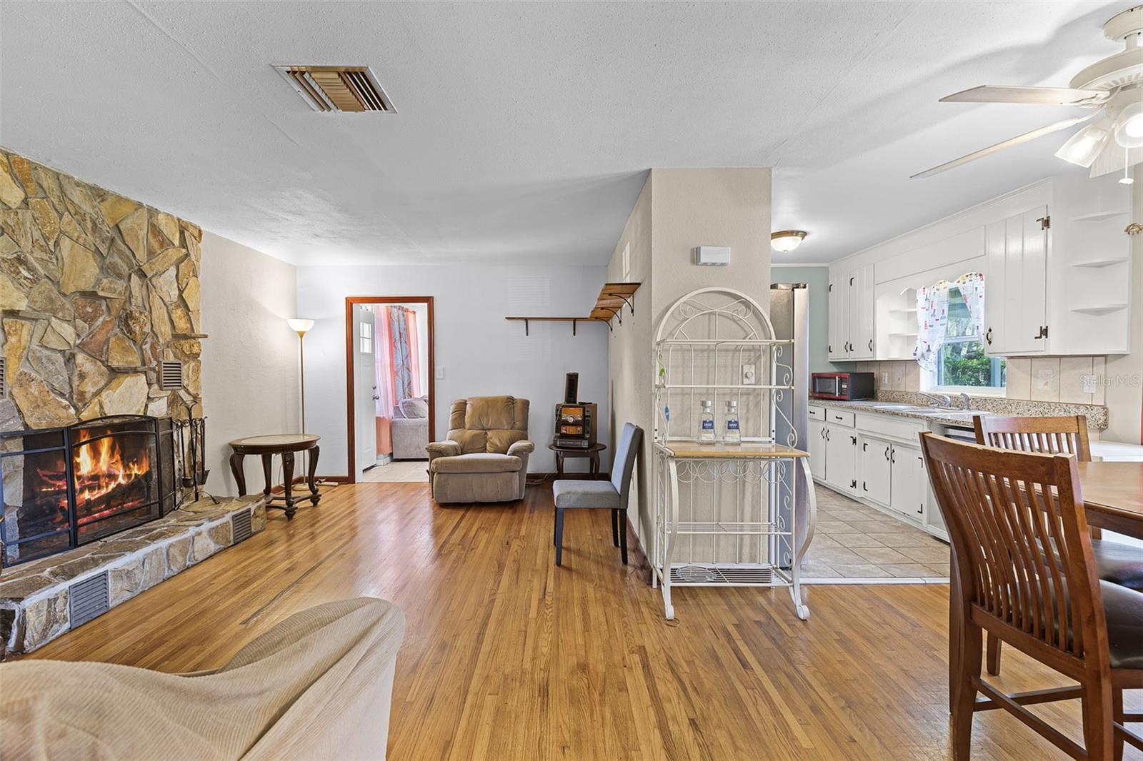 Image 3 of 35 For 500 Gottsche Avenue