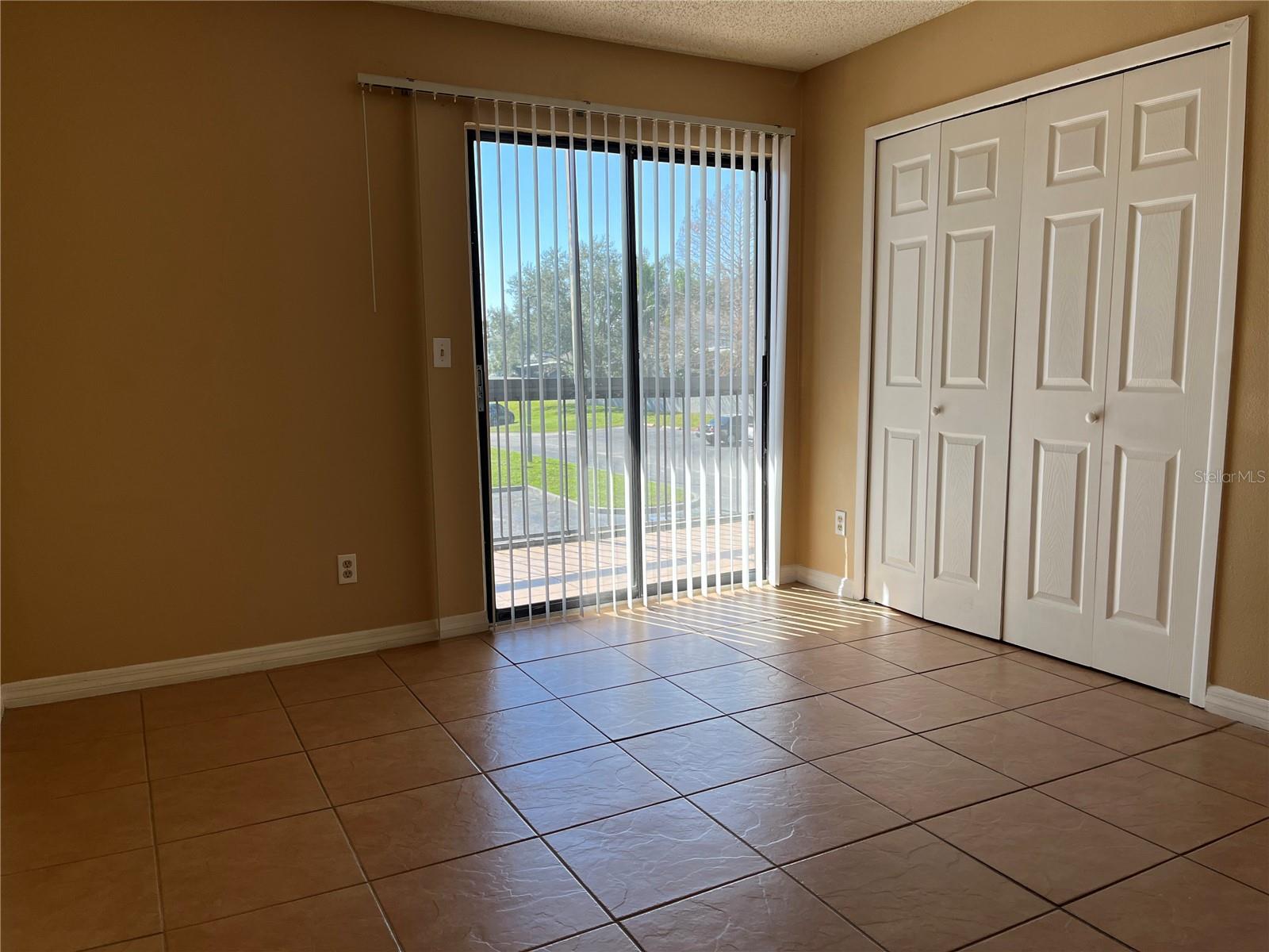 Image 11 of 15 For 2131 Cascades Boulevard 203