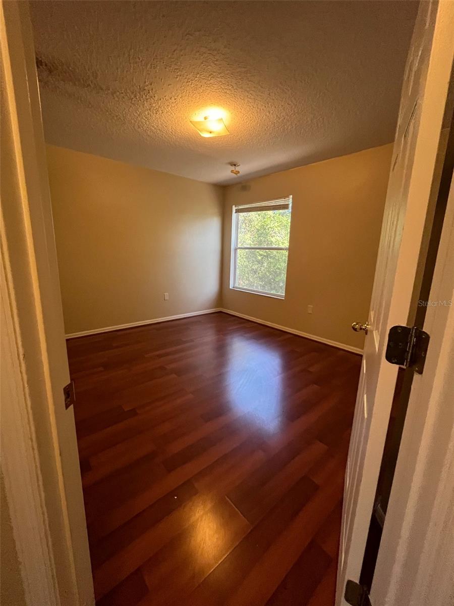 Image 41 of 48 For 402 Big Sioux Court
