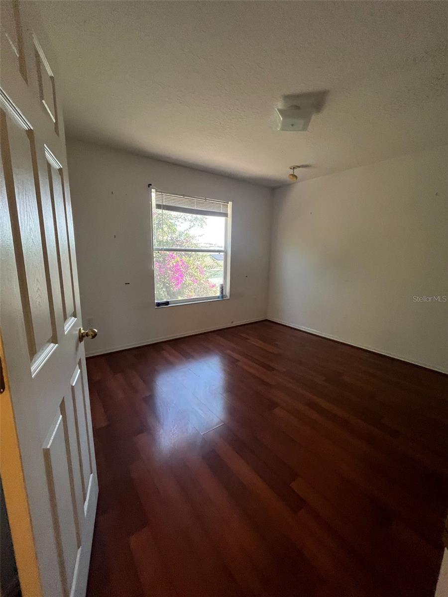 Image 42 of 48 For 402 Big Sioux Court