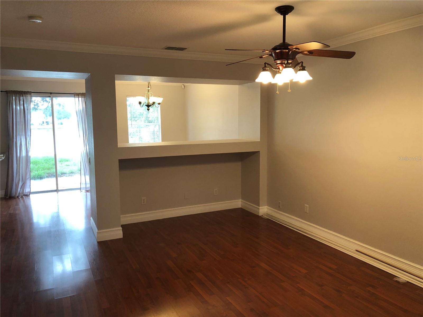 Image 2 of 14 For 13125 Oulton Circle