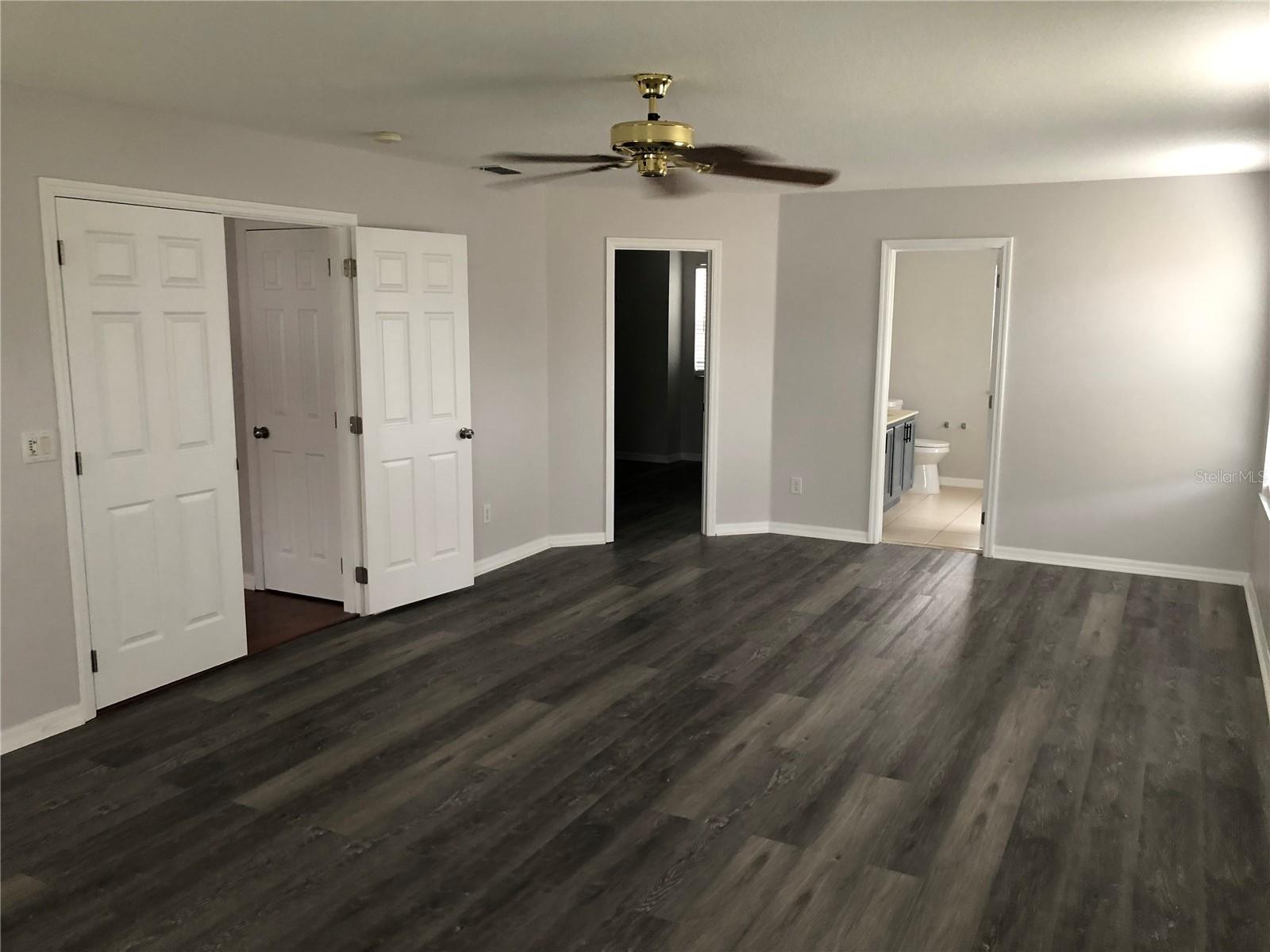 Image 7 of 14 For 13125 Oulton Circle