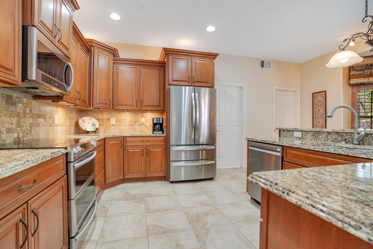 Image 12 of 58 For 14244 Nottingham Way Circle