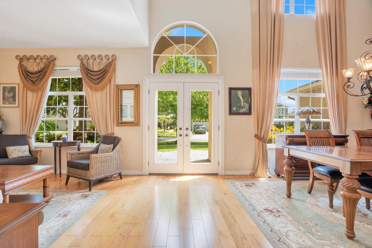 Image 4 of 58 For 14244 Nottingham Way Circle