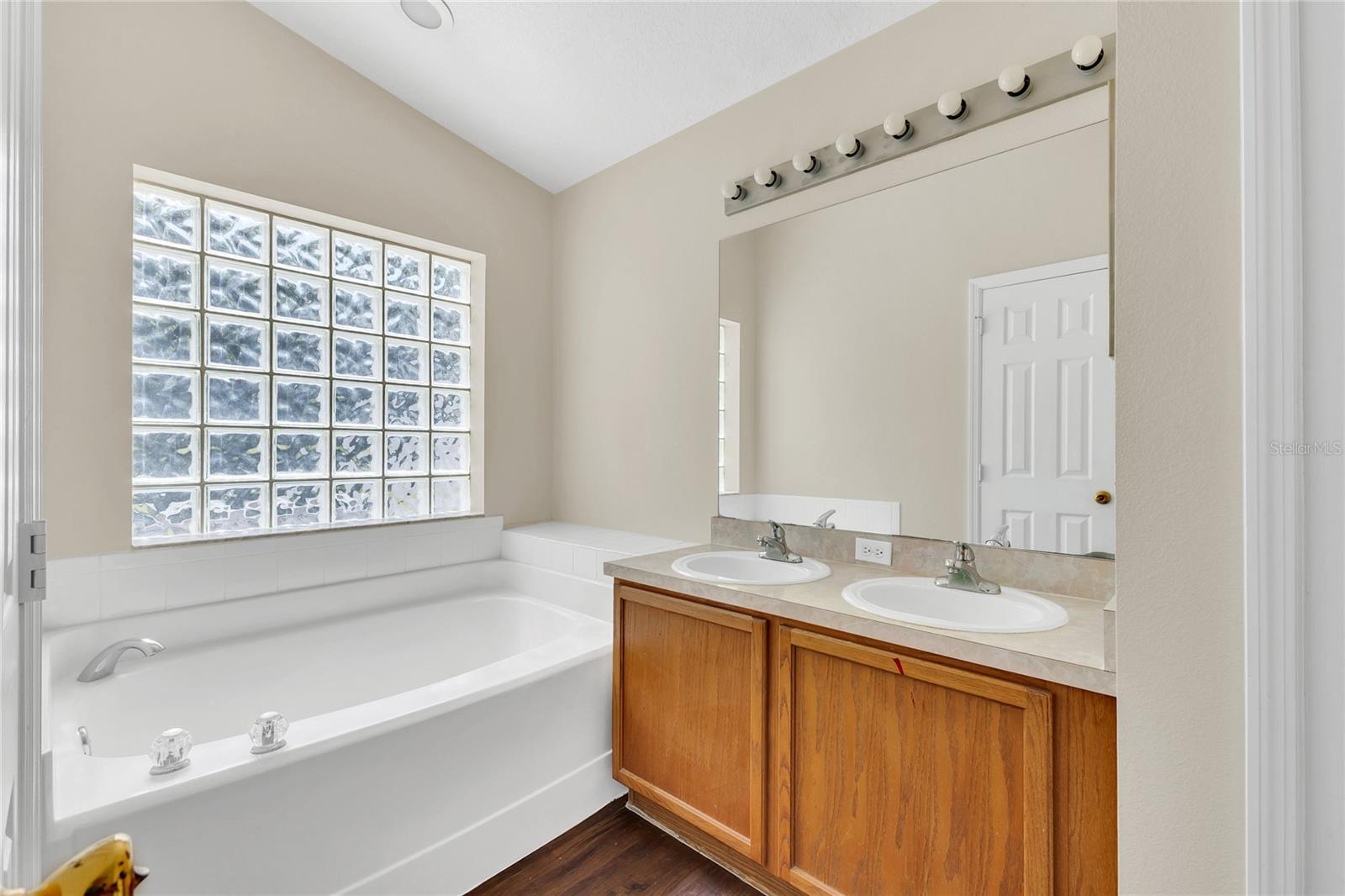 Image 15 of 25 For 1753 Sage Creek Court