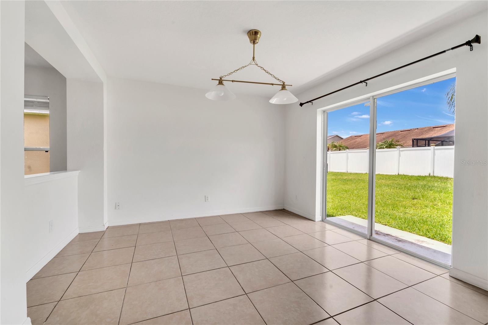 Image 4 of 24 For 5145 Prairie View Way