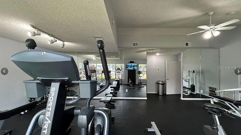 Image 26 of 30 For 2739 Poinciana Boulevard 77