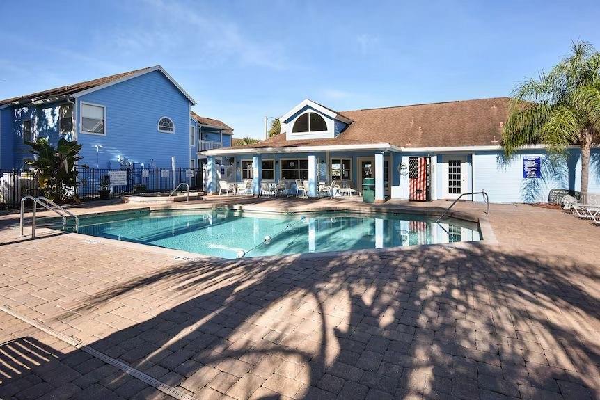 Image 28 of 30 For 2739 Poinciana Boulevard 77