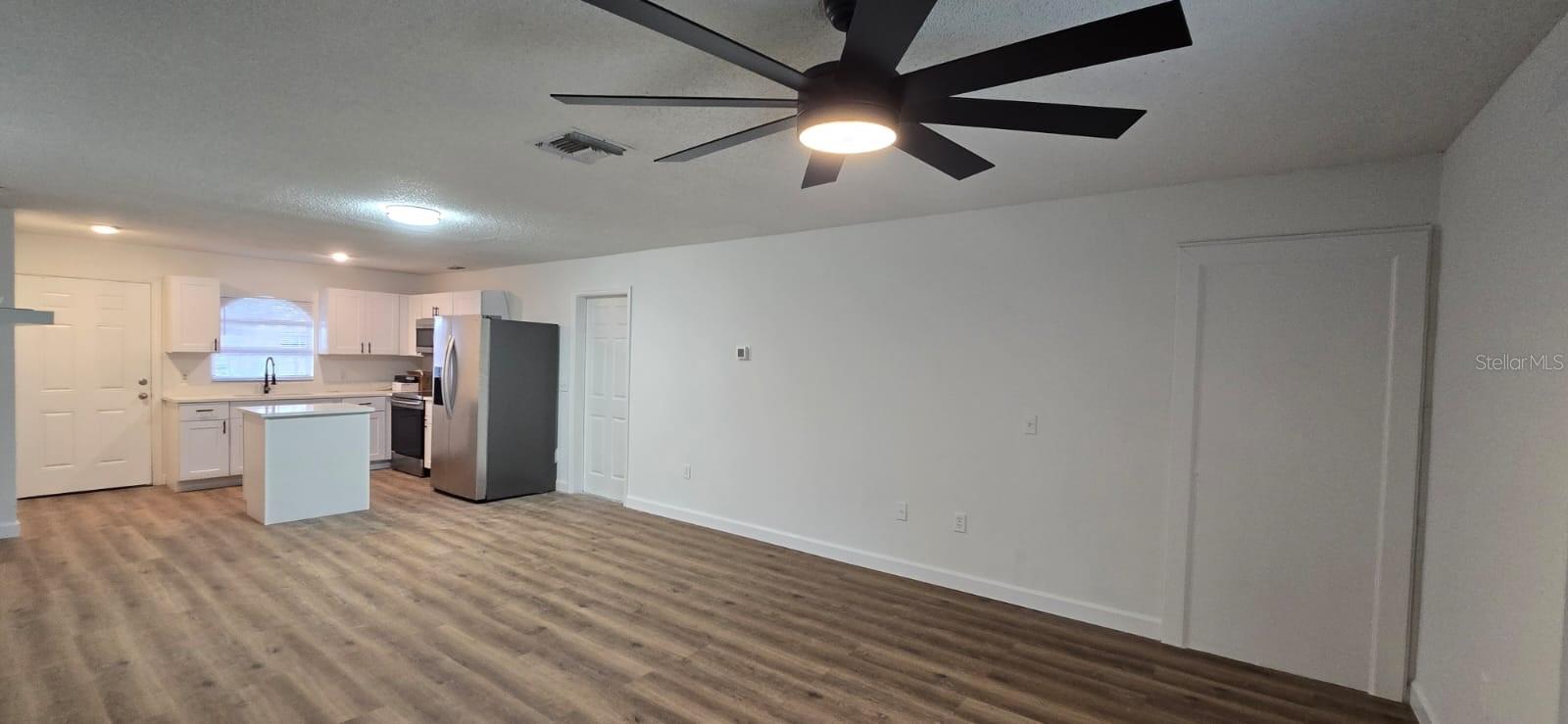 Image 3 of 12 For 669 Royalty Court A