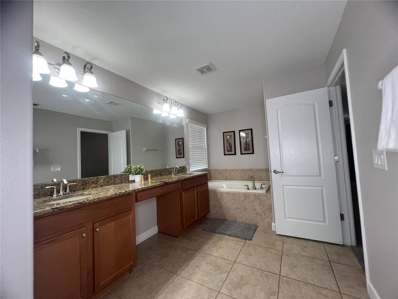 Image 36 of 88 For 8940 Sugar Palm Road