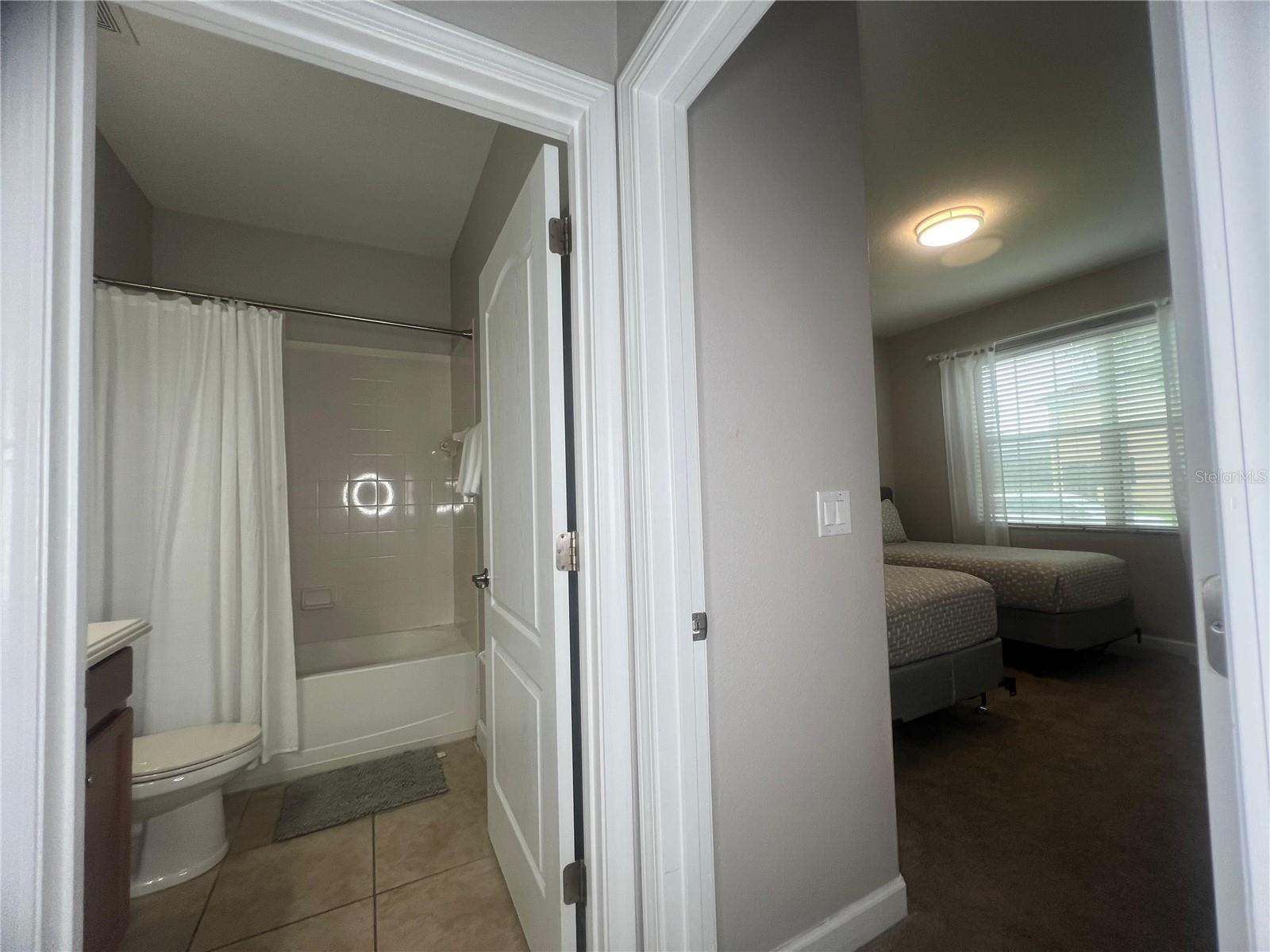 Image 7 of 88 For 8940 Sugar Palm Road
