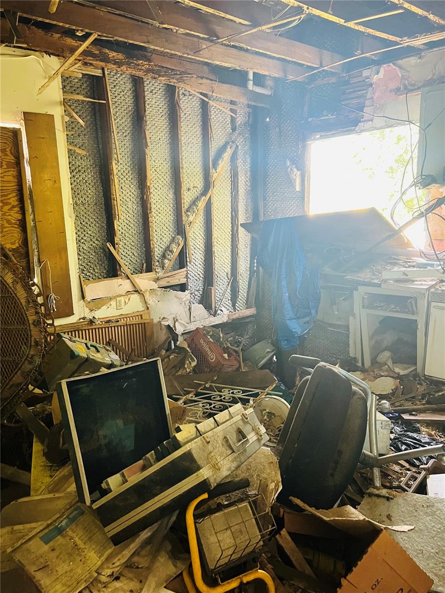 Image 5 of 6 For 26 Halbe Avenue