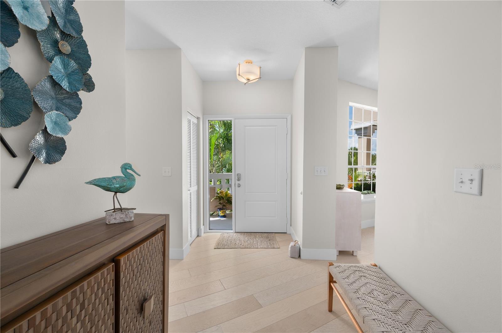 Image 2 of 28 For 8735 Lakeside Boulevard 210