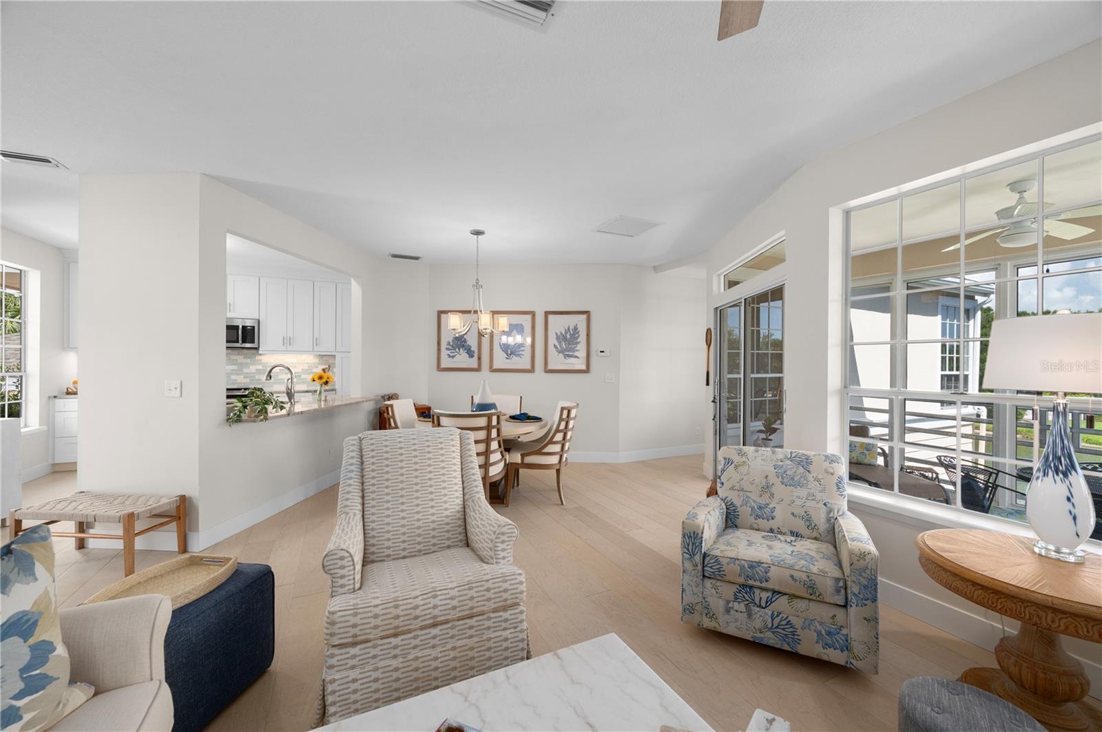 Image 5 of 28 For 8735 Lakeside Boulevard 210