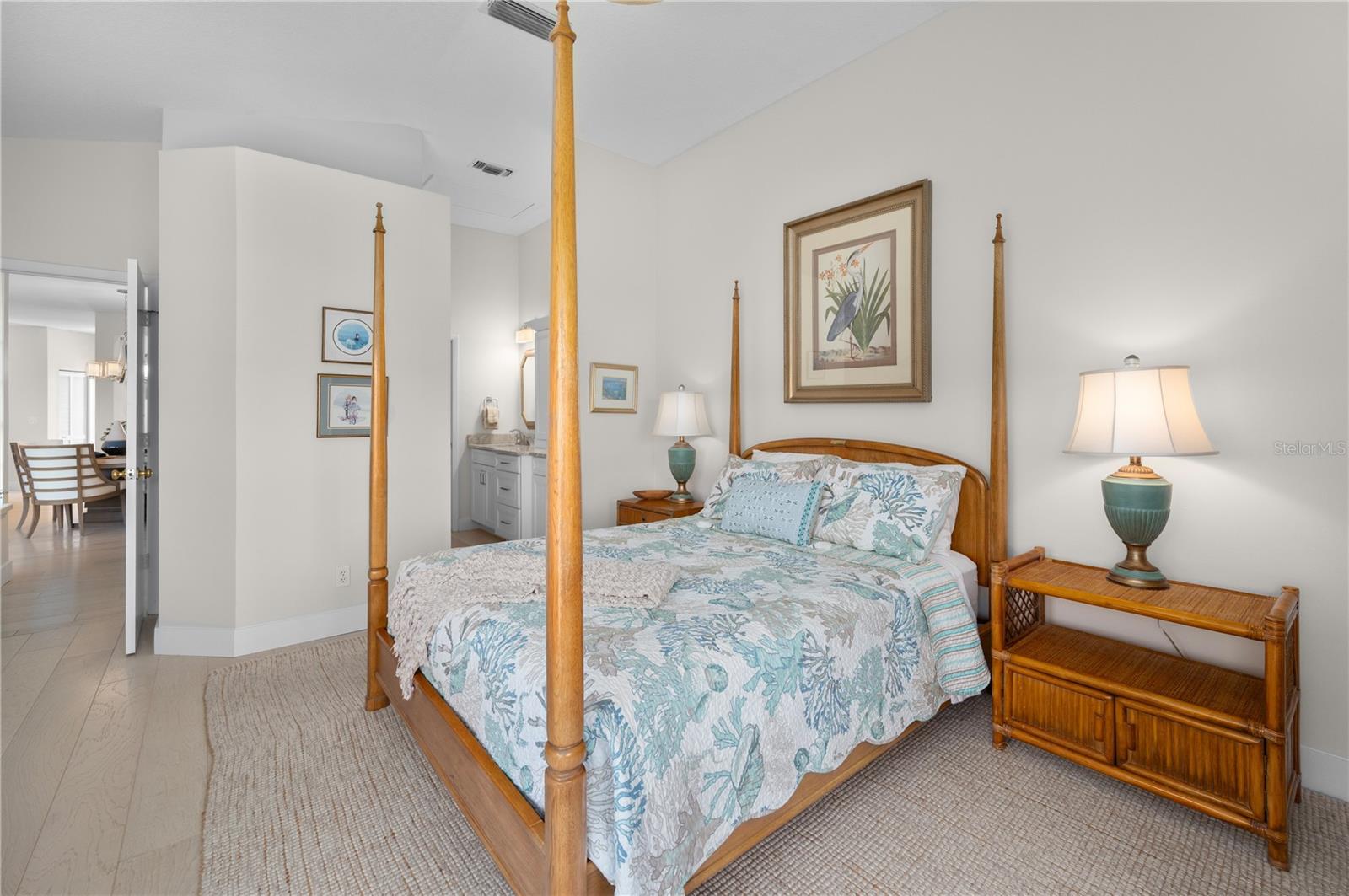Image 6 of 28 For 8735 Lakeside Boulevard 210