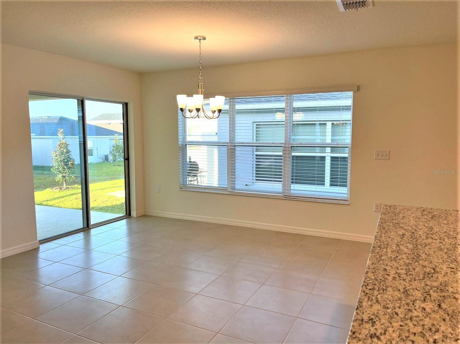 Image 11 of 46 For 1179 Papaya Circle