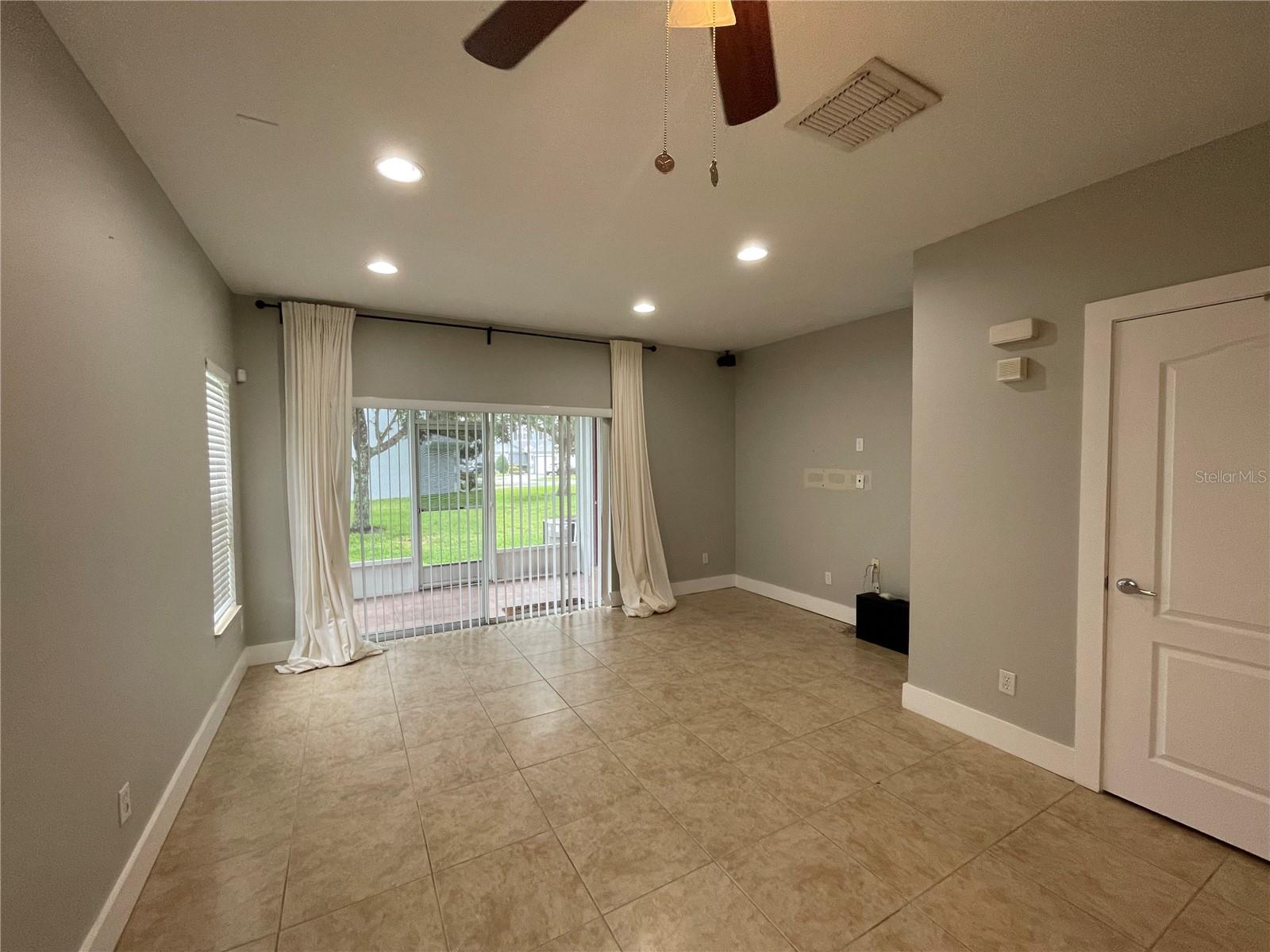Image 22 of 23 For 9461 Flowering Cottonwood Road 45