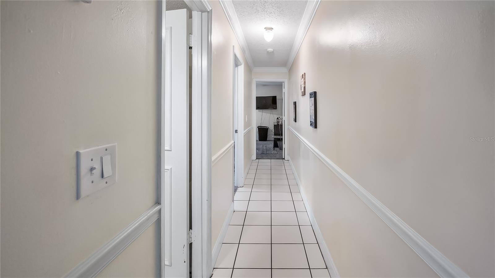 Image 9 of 14 For 1073 Woodman Way