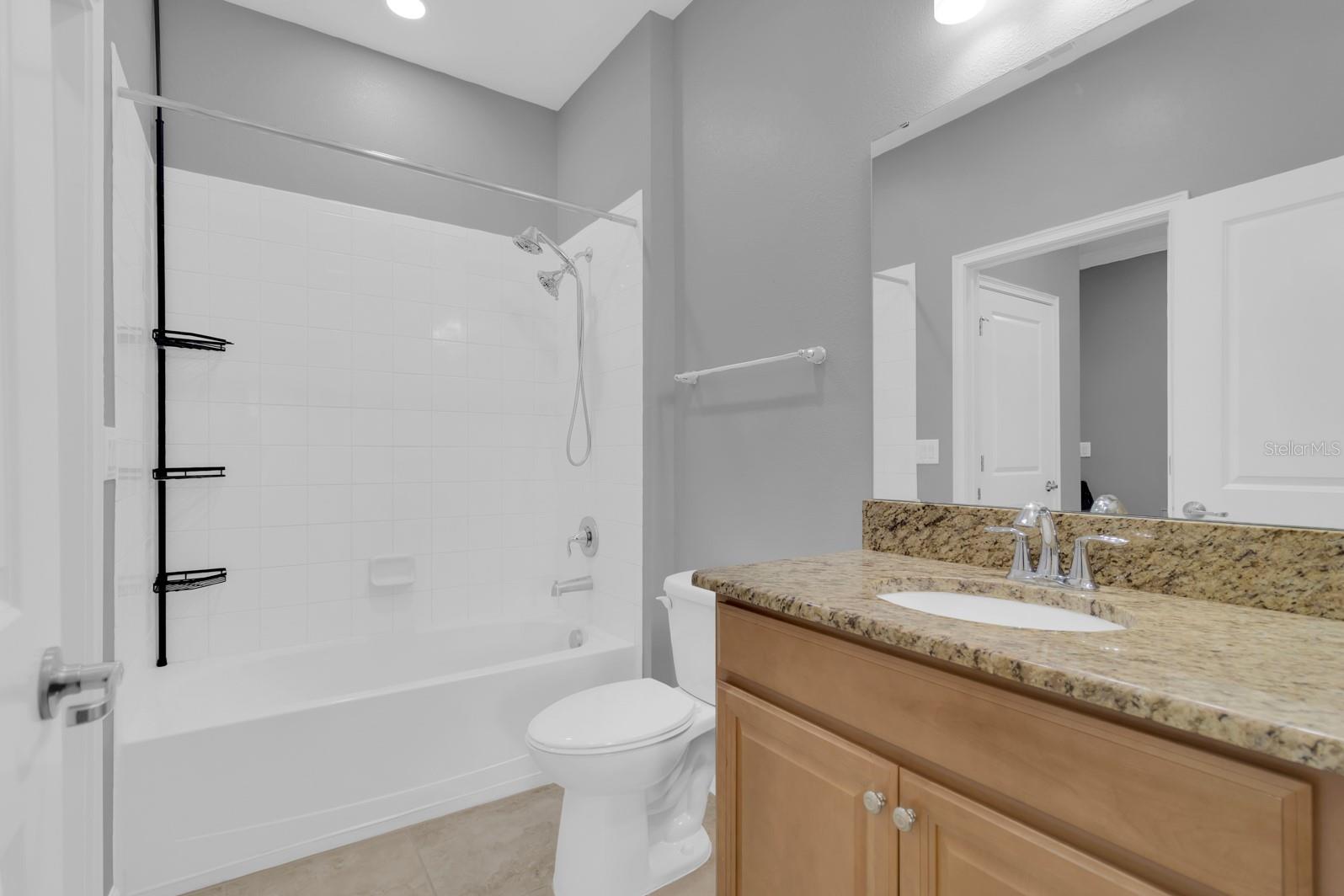 Image 12 of 51 For 3550 Fairwaters Court C