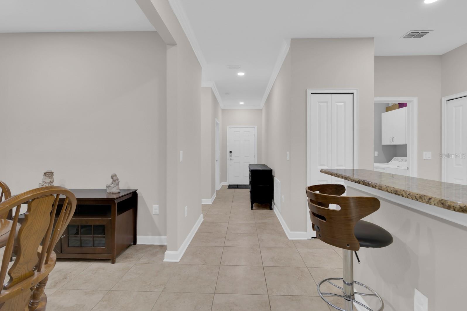 Image 16 of 51 For 3550 Fairwaters Court C