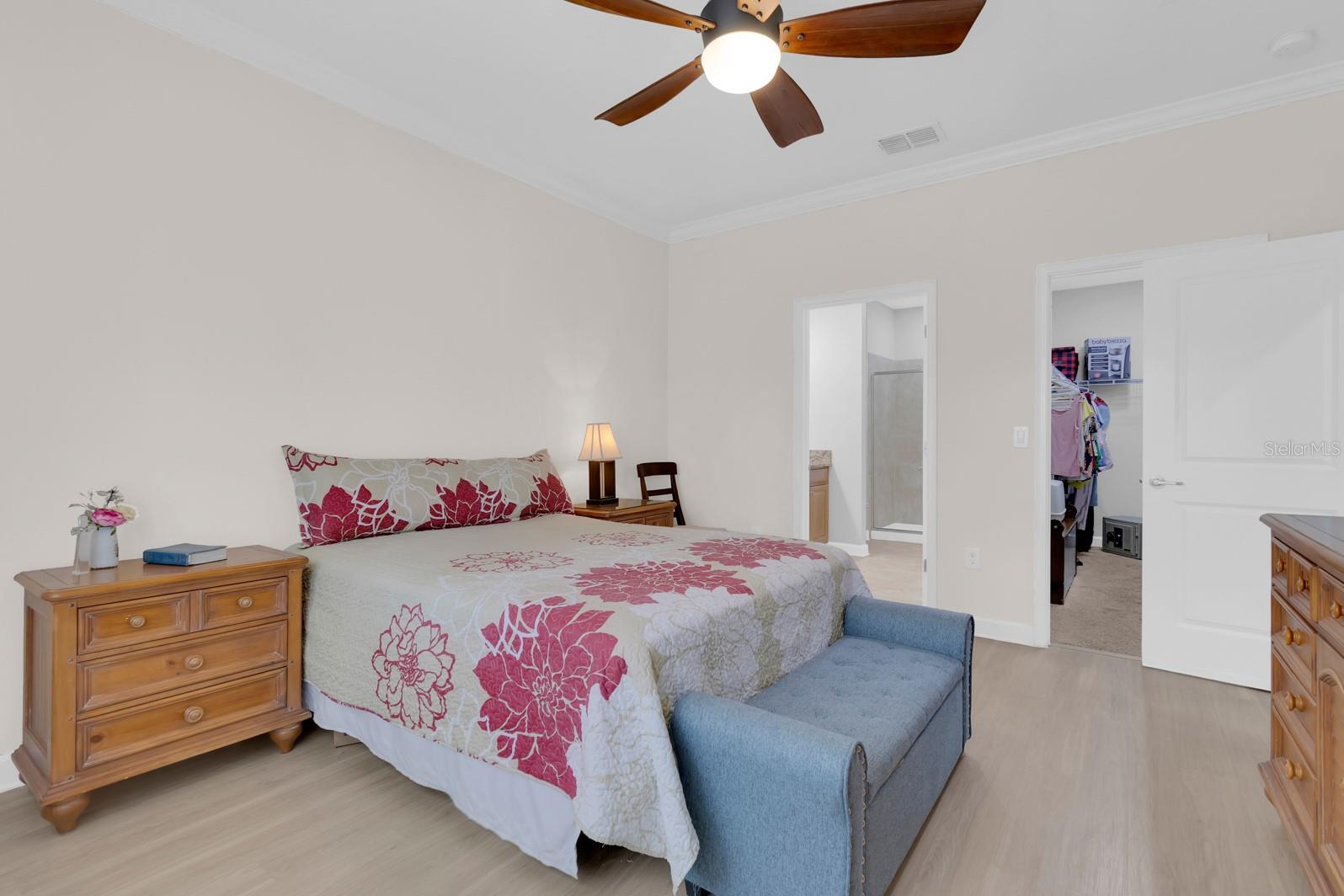 Image 2 of 51 For 3550 Fairwaters Court C