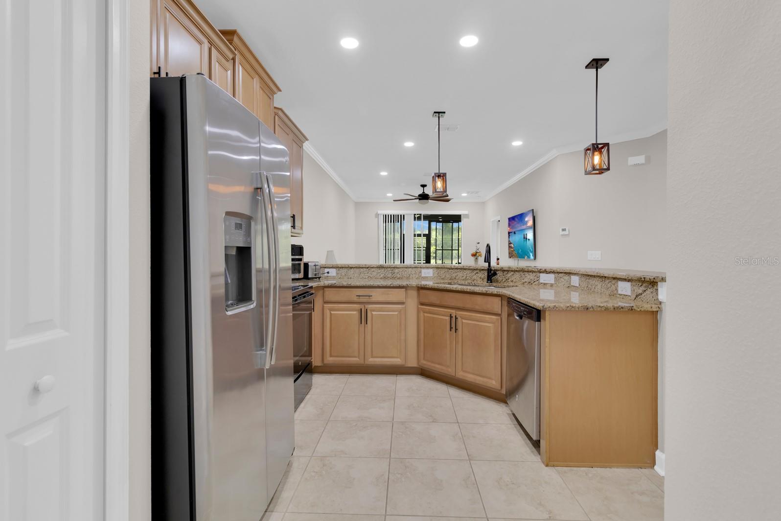 Image 27 of 51 For 3550 Fairwaters Court C