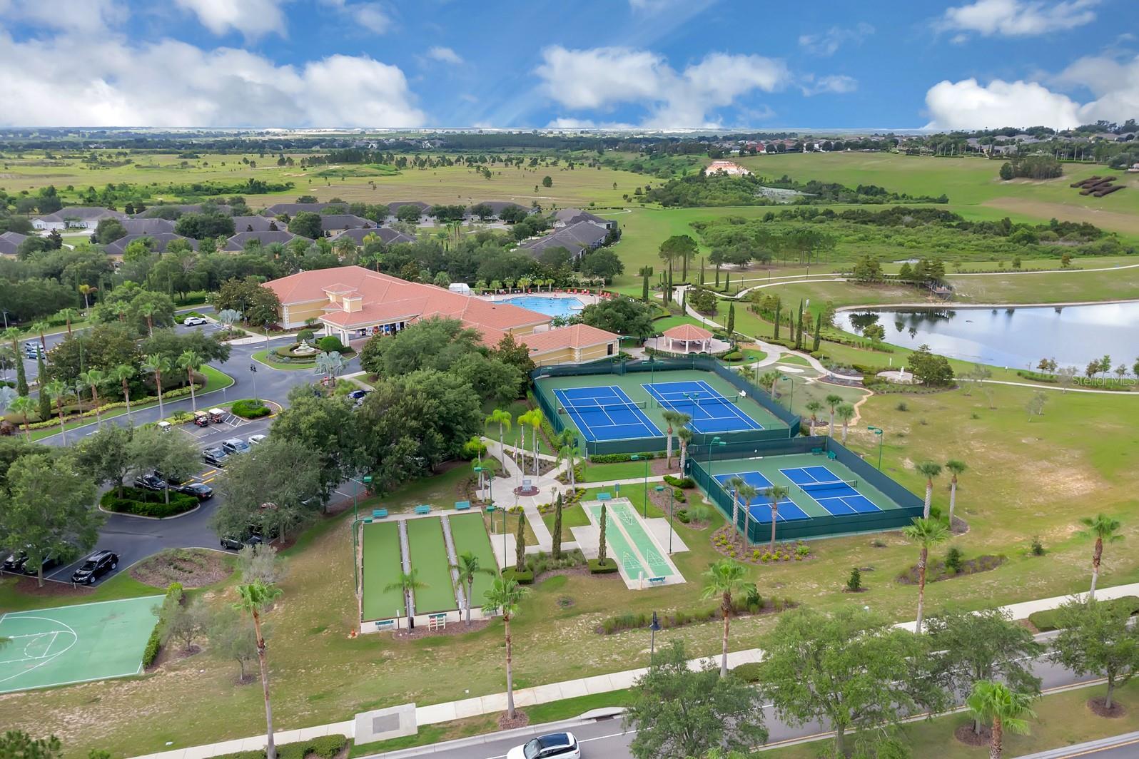 Image 35 of 51 For 3550 Fairwaters Court C