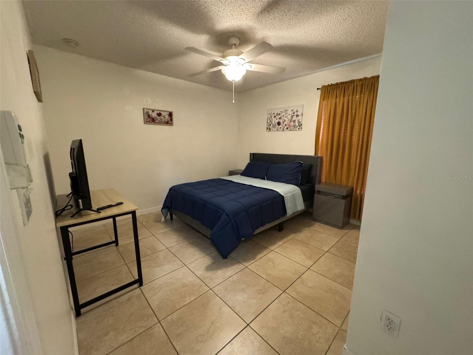 Image 14 of 22 For 425 Cardinal Ct