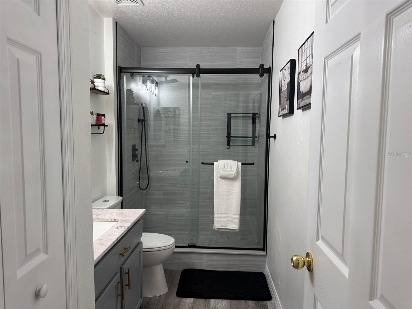 Image 17 of 22 For 425 Cardinal Ct