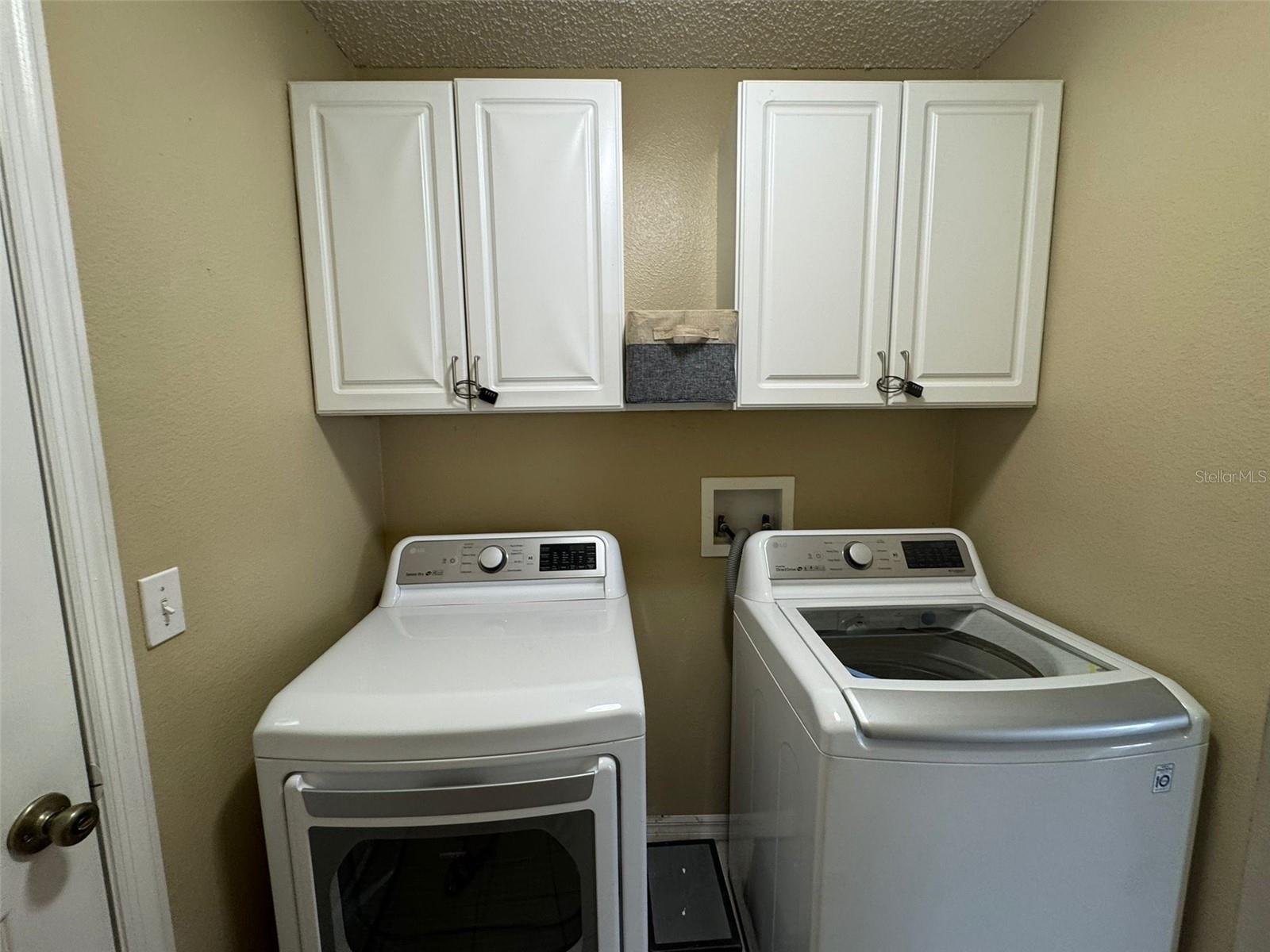 Image 18 of 22 For 425 Cardinal Ct