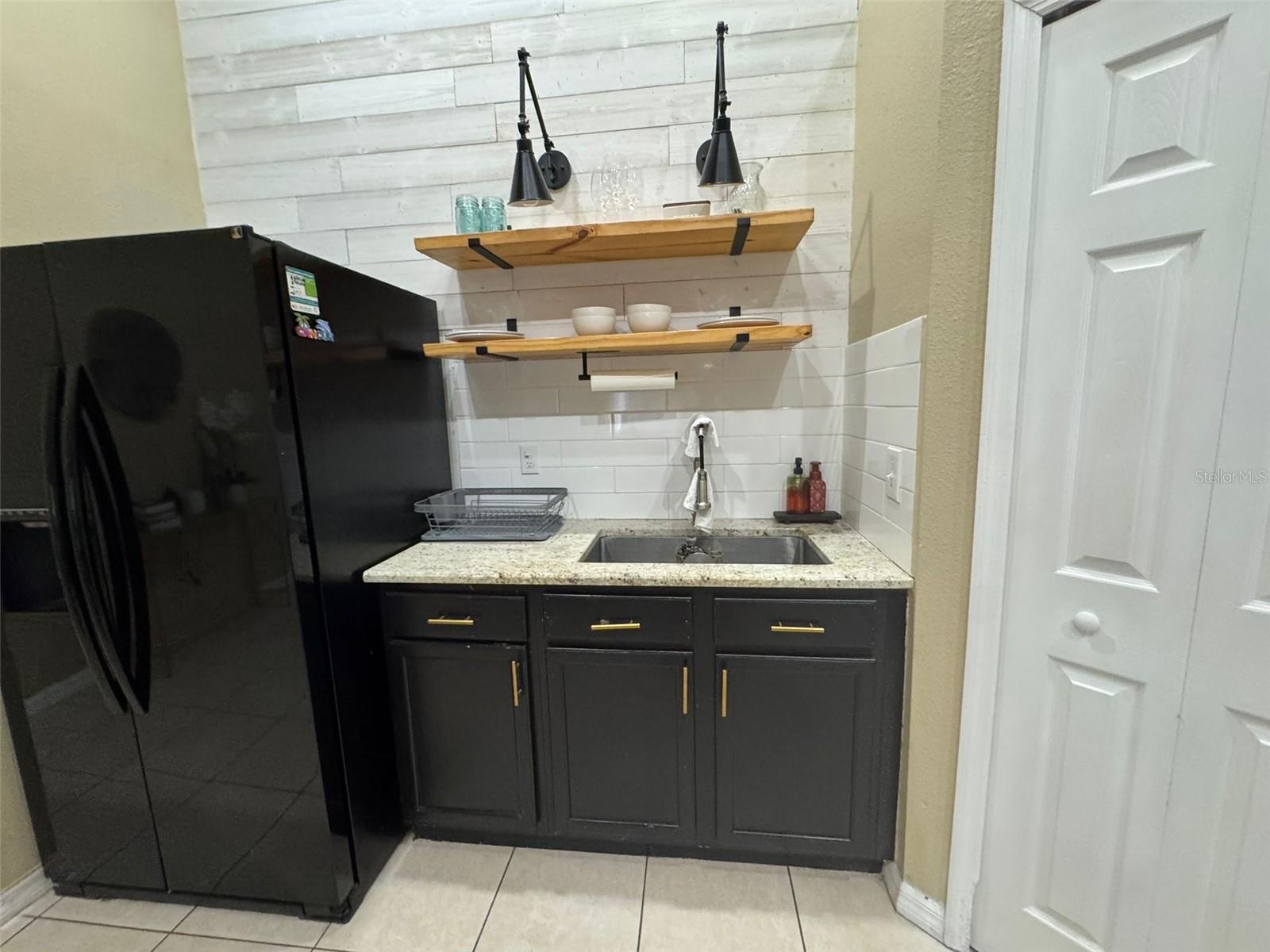 Image 9 of 22 For 425 Cardinal Ct