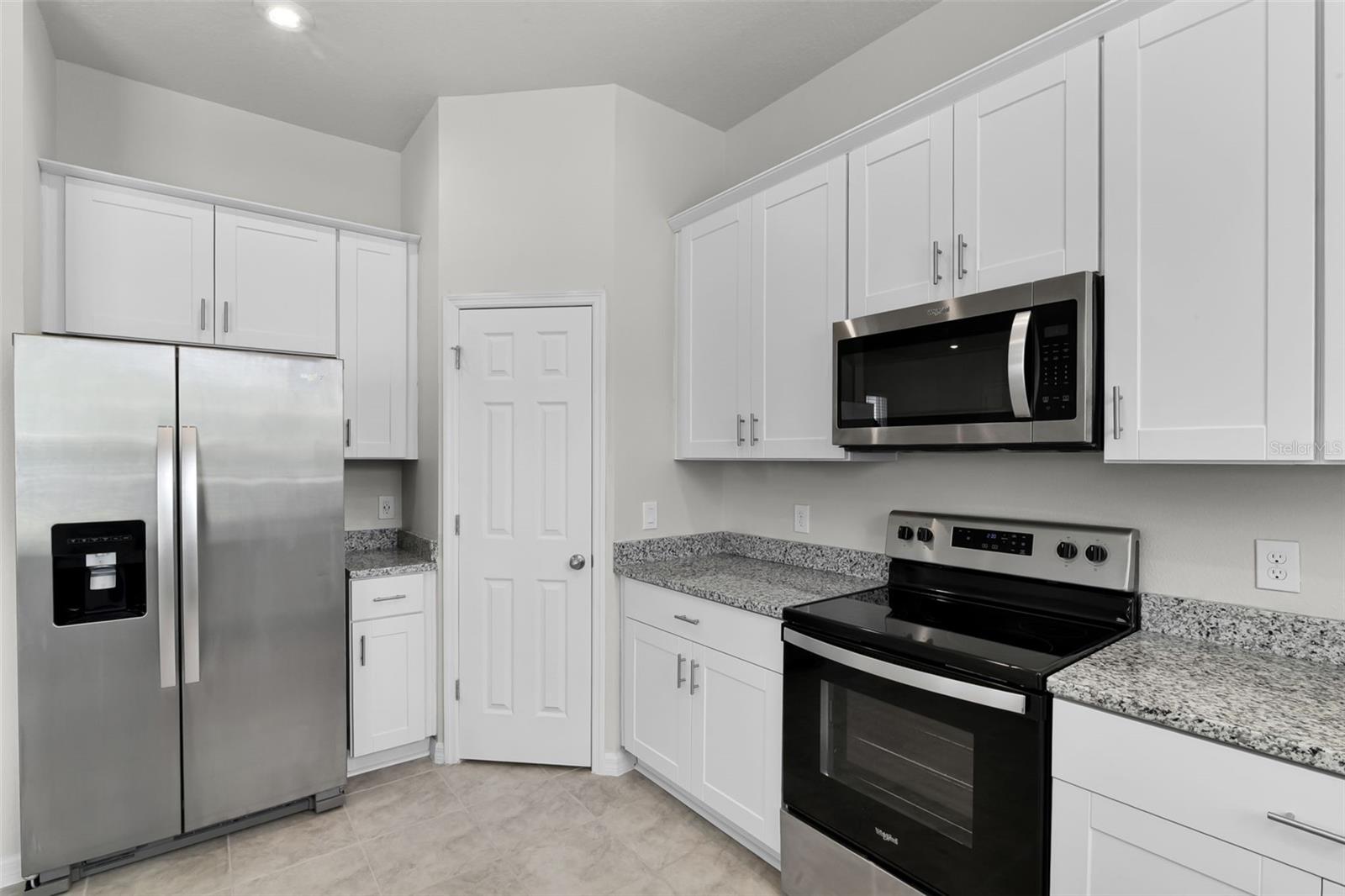 Image 10 of 33 For 505 Venetian Palms Boulevard