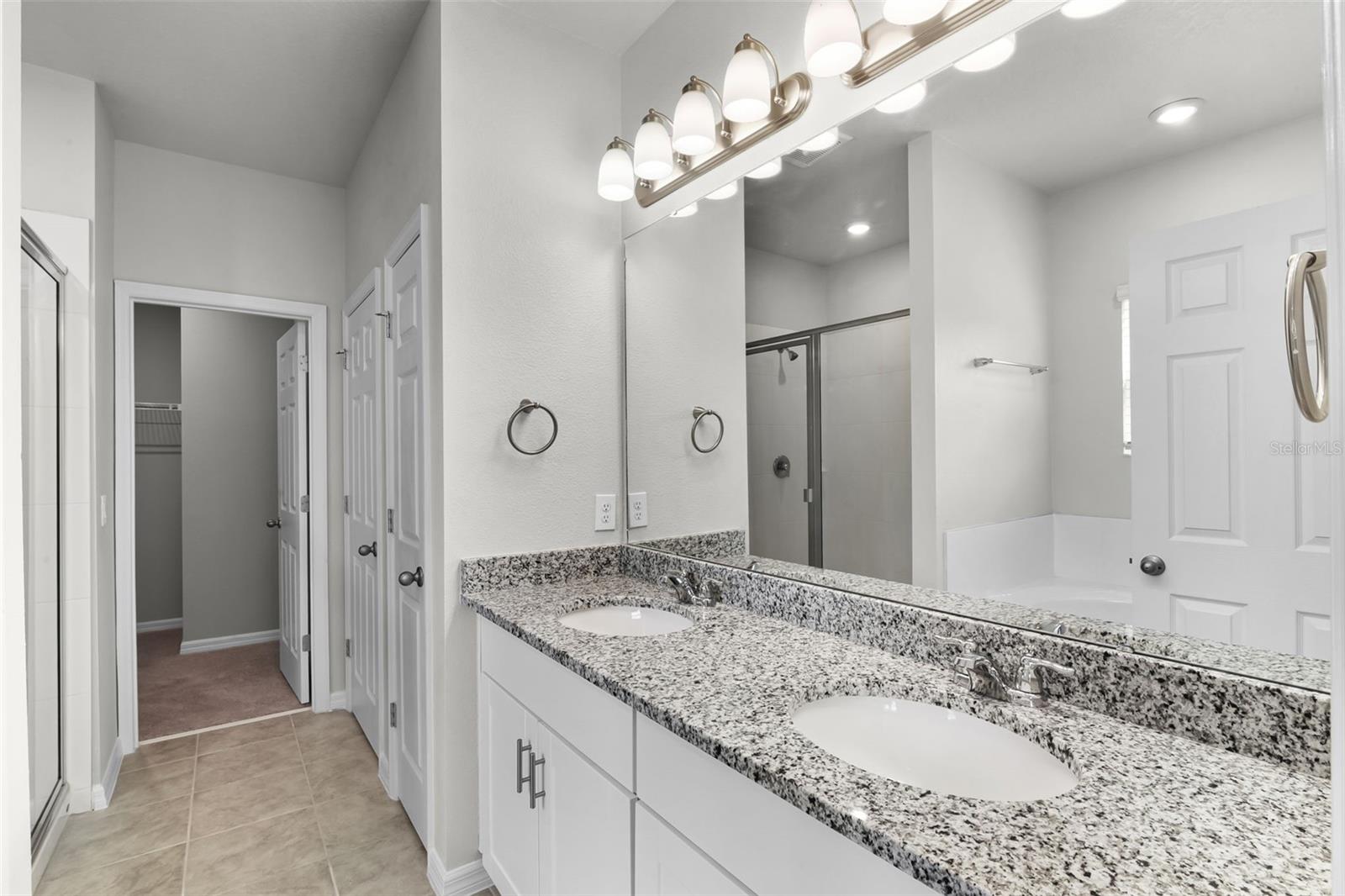 Image 18 of 33 For 505 Venetian Palms Boulevard