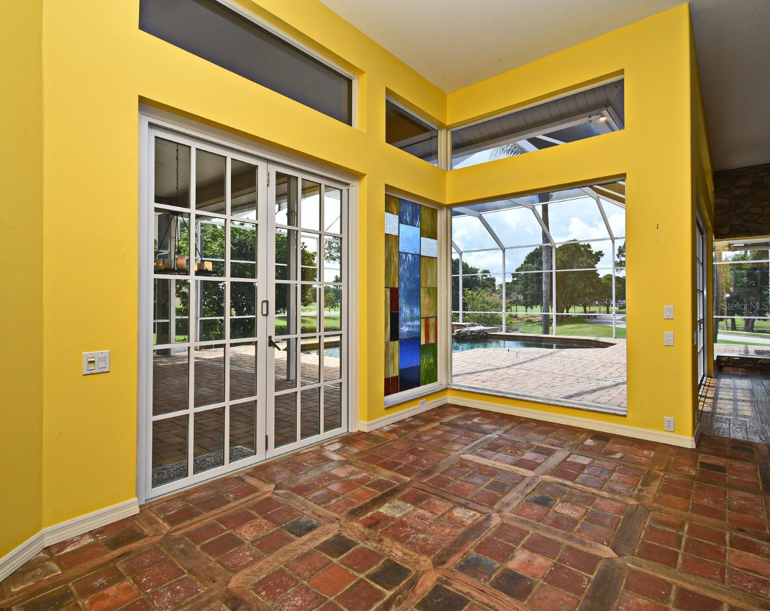 Image 21 of 64 For 643 Cricklewood Terrace