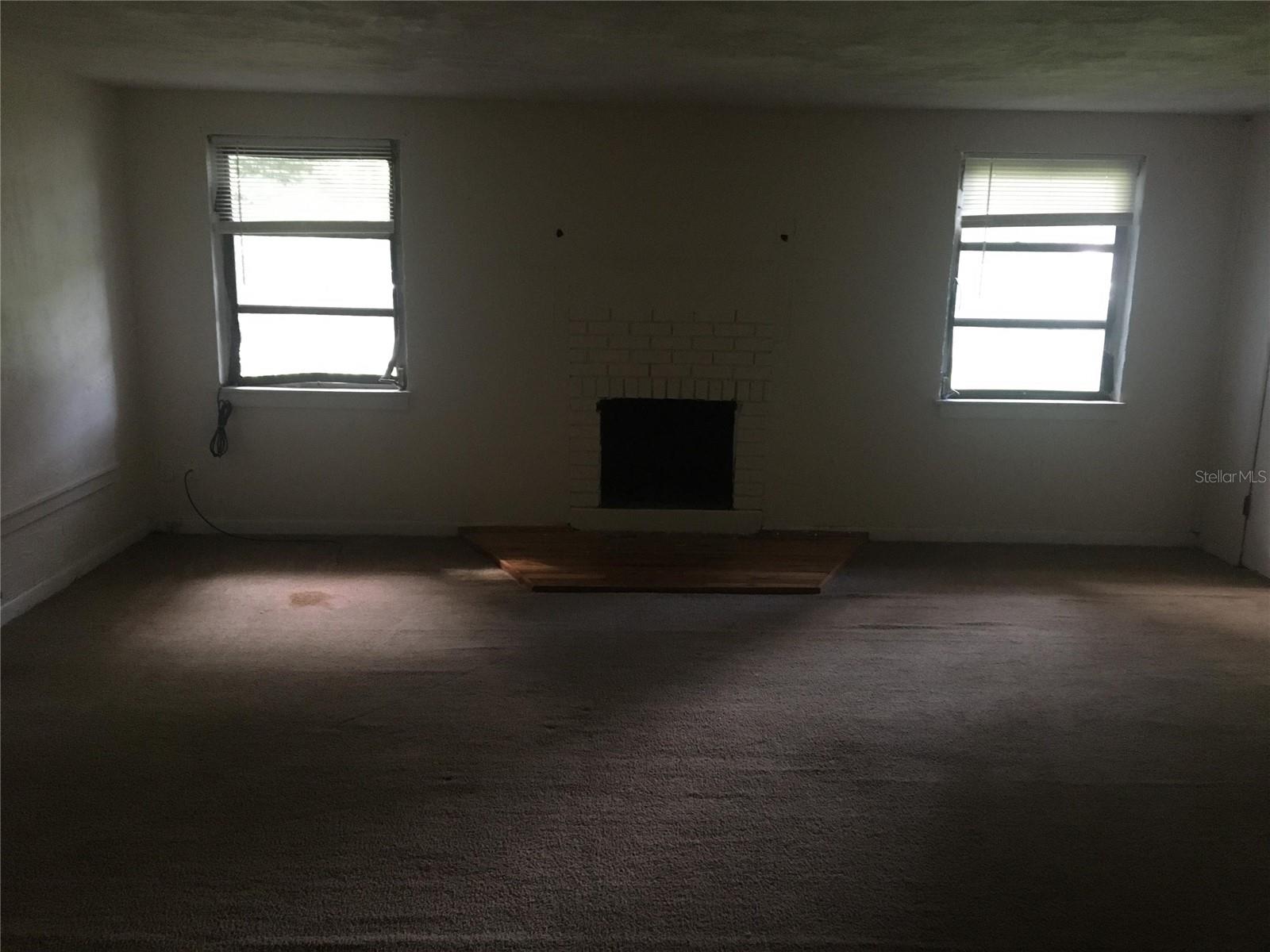 Image 5 of 12 For 375 Lowndes Avenue
