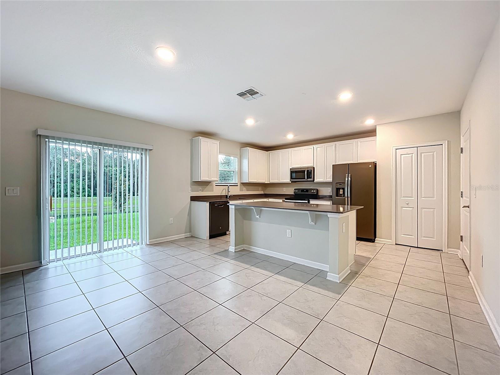 Image 10 of 52 For 16436 Fernridge Street
