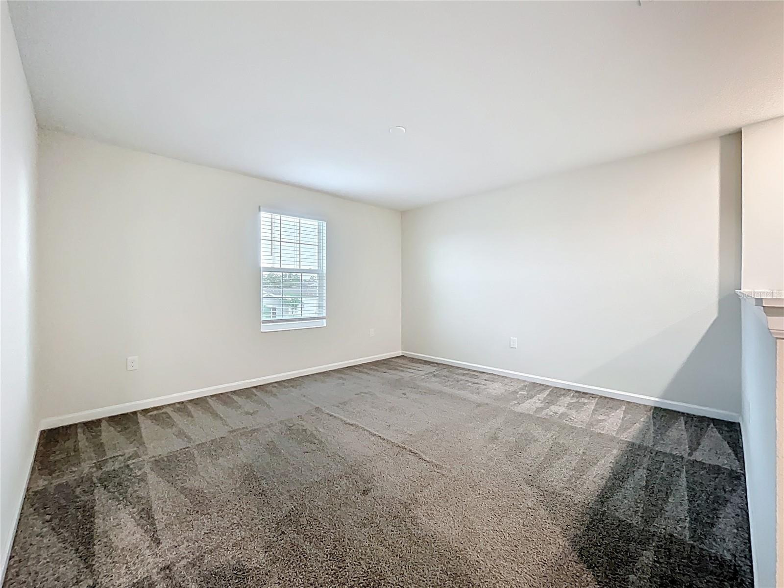 Image 21 of 52 For 16436 Fernridge Street