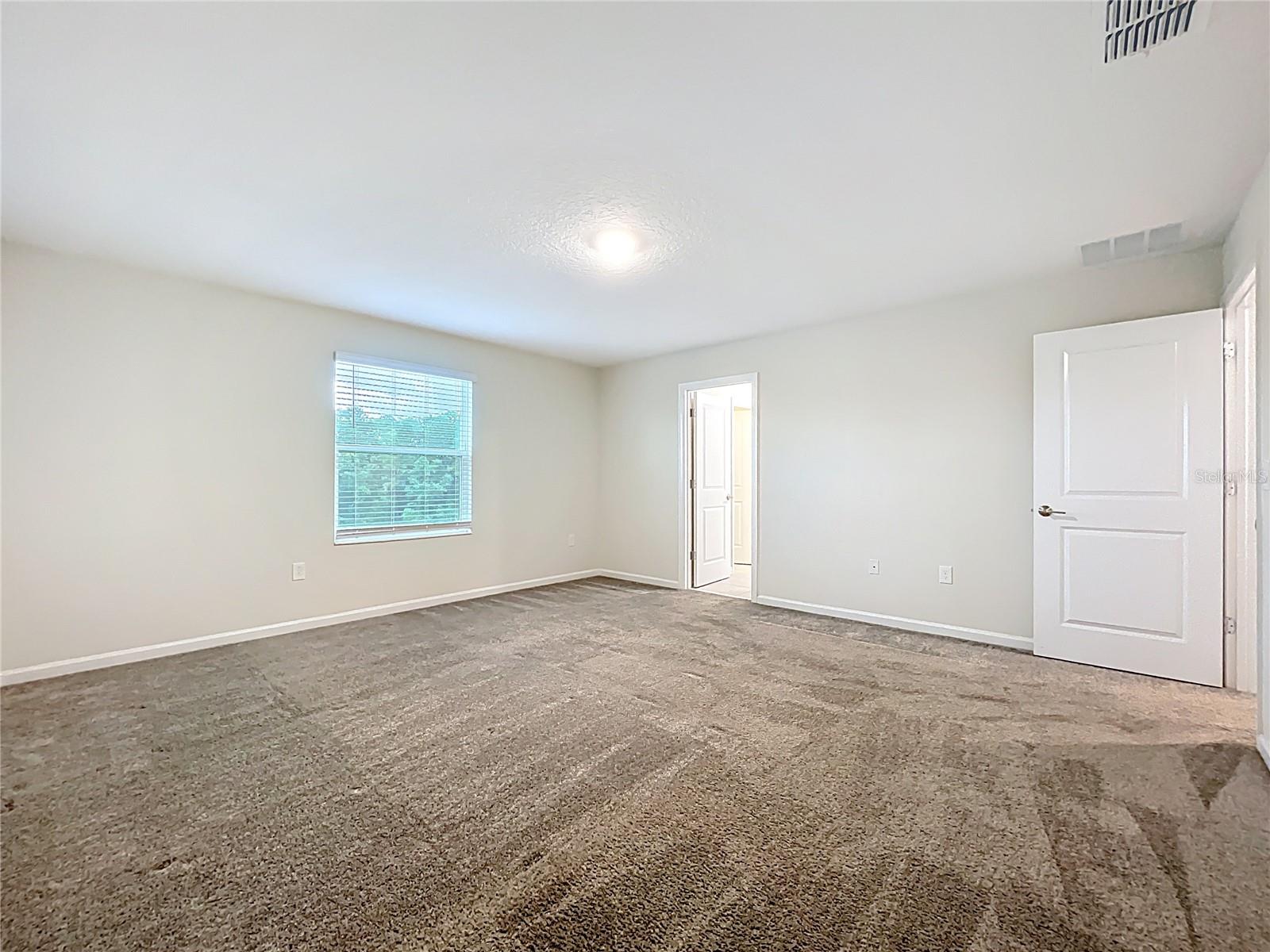 Image 31 of 52 For 16436 Fernridge Street