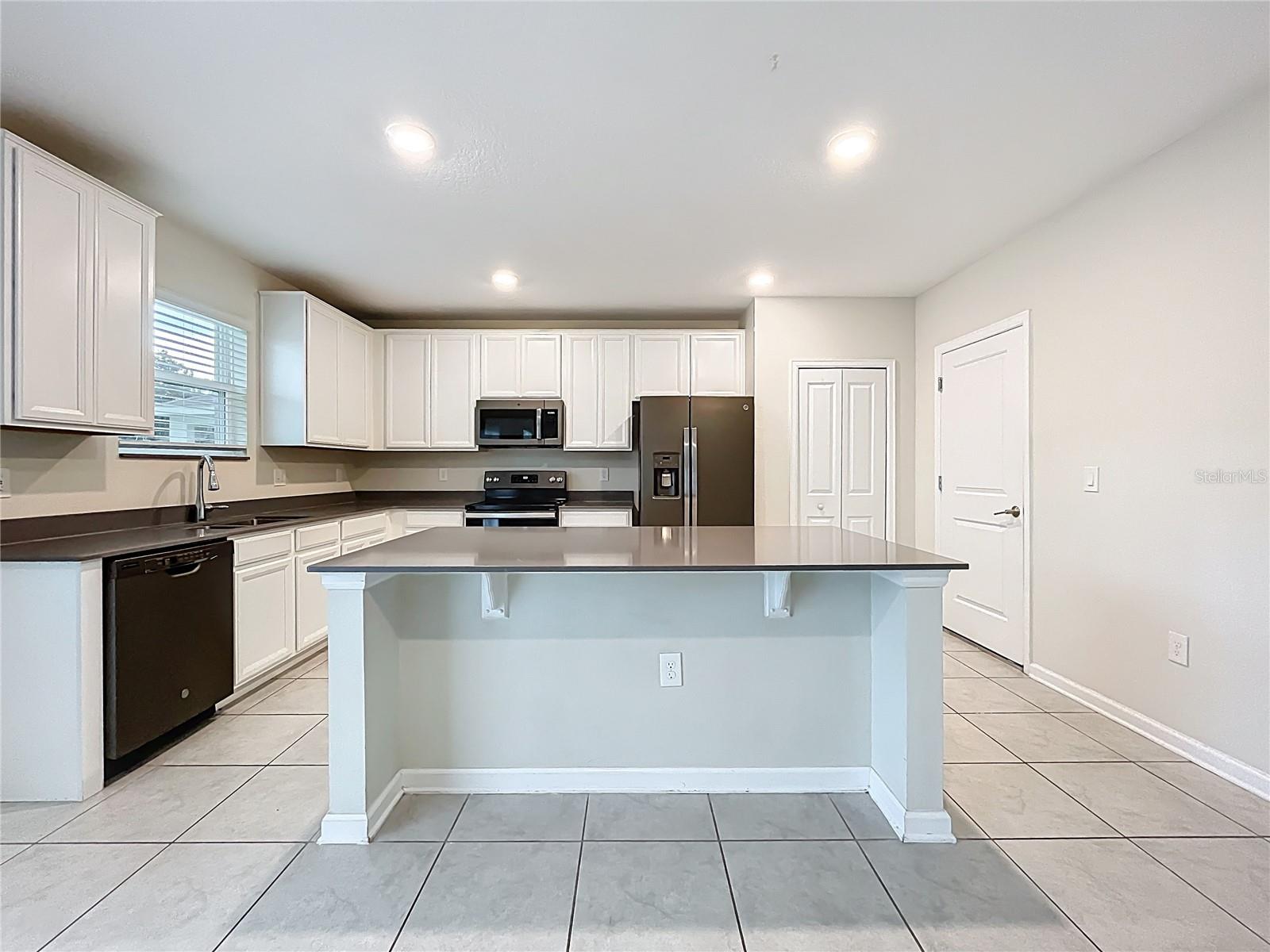 Image 6 of 52 For 16436 Fernridge Street