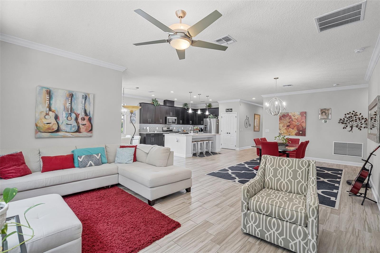 Image 8 of 54 For 100 Verde Way